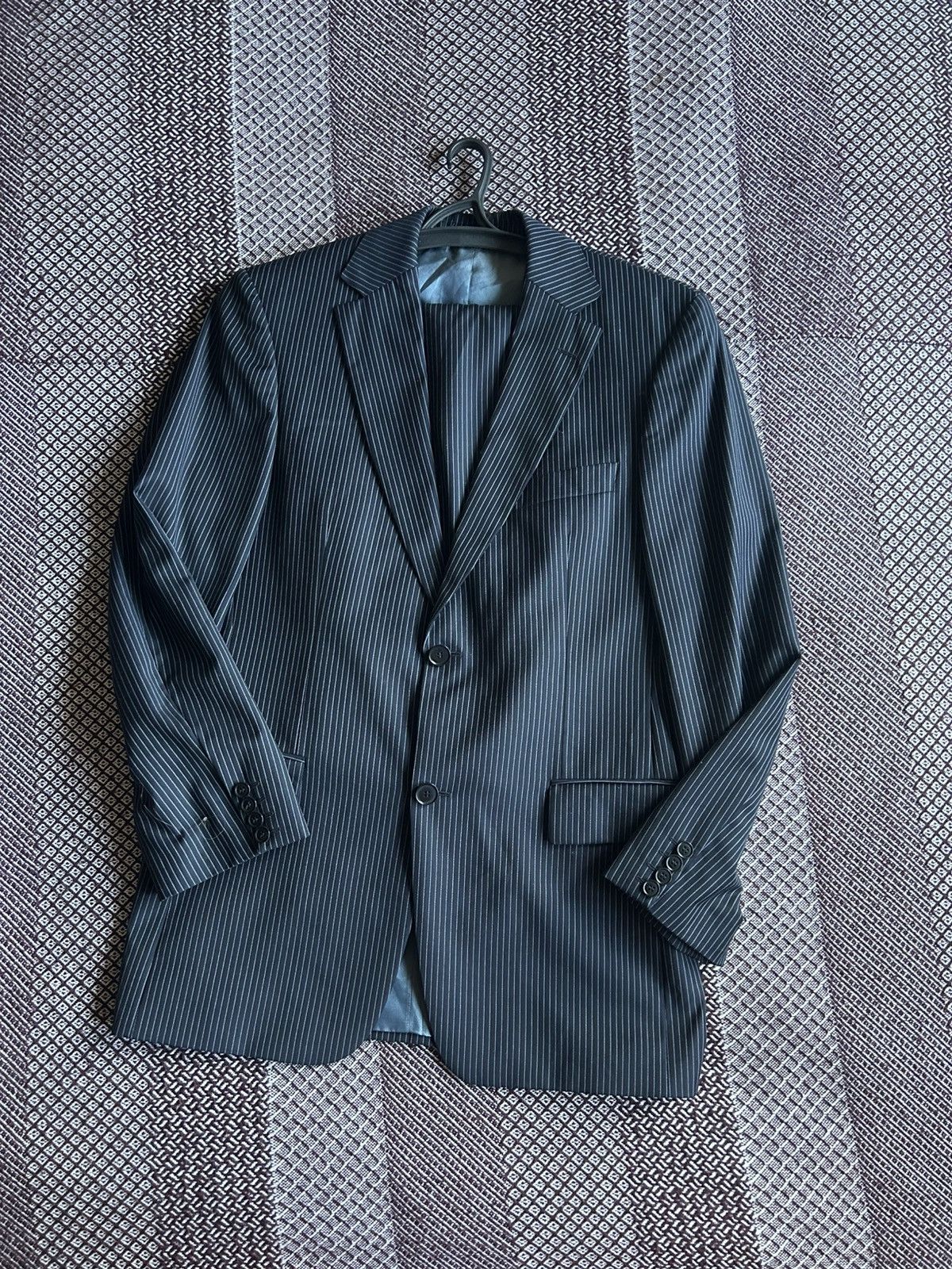 Hugo Boss Striped Wool Suit Men’s Solid Style 48 Size