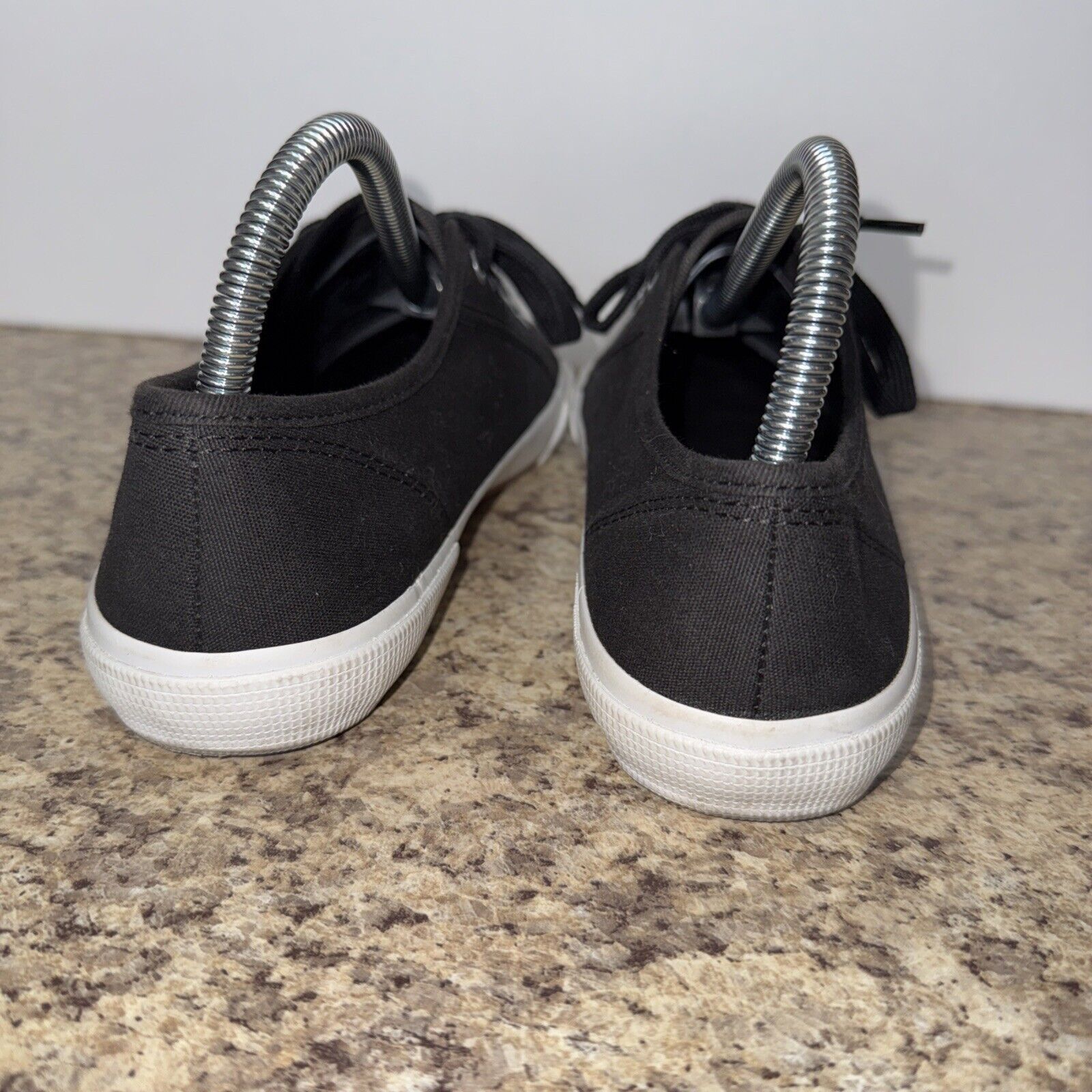 Old Navy Old Navy Canvas Sneakers Loafer Shoes Womens 8 Low Top Size US 8 / IT 38 - 4 Thumbnail