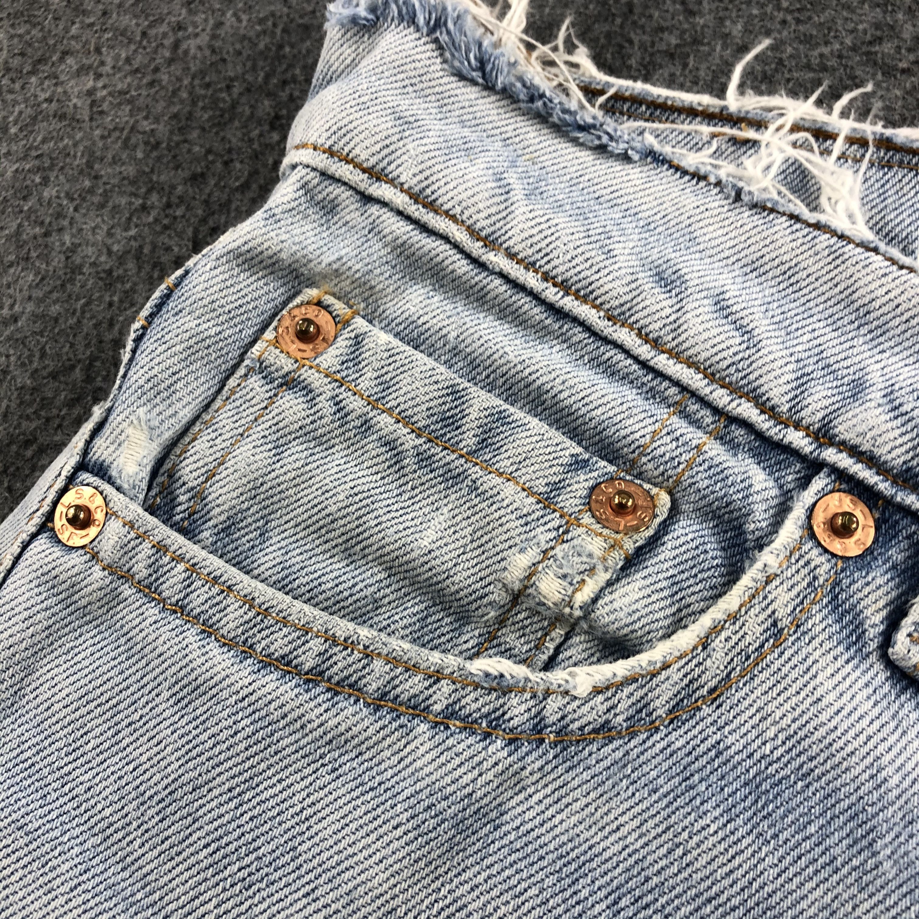 Levi's Vintage 90s Light Wash Levis 510 Jeans-J1898 Size US 28 / EU 44 - 10 Thumbnail