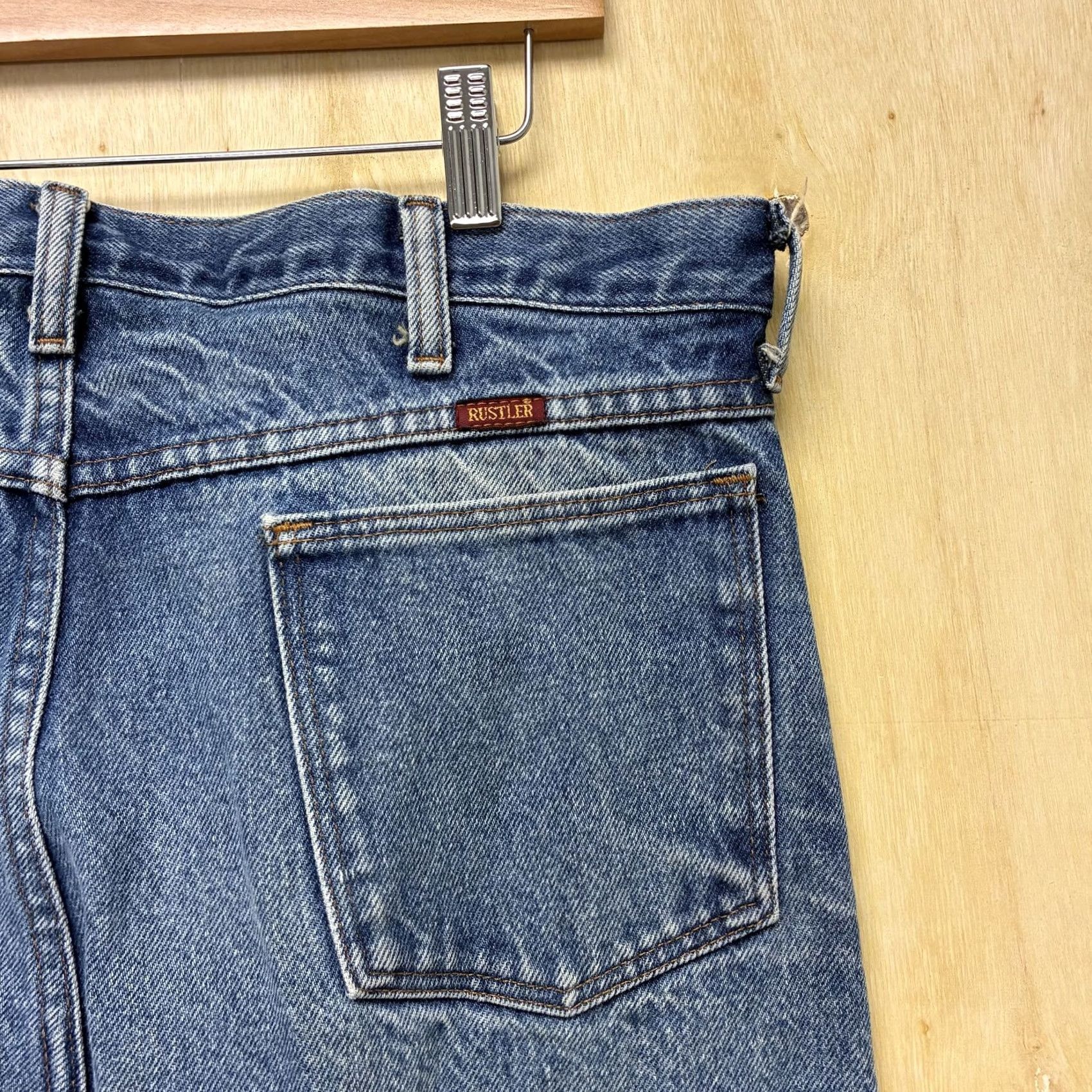 Denime VINTAGE Rustler Jeans Mens 33x30 Medium Wash Blue Straight Faded Denim Workwear Size US 33 - 4 Thumbnail