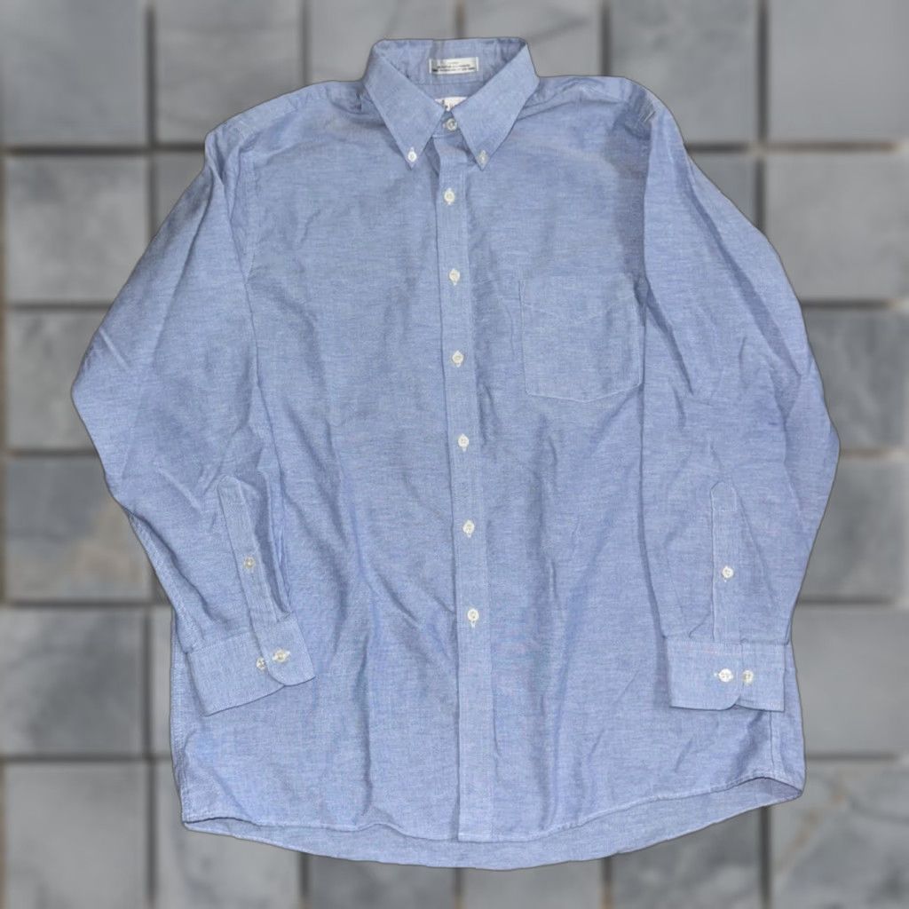 Van Heusen VINTAGE Van Heusen Wrinkle-Free Oxford Shirt Men’s Large 16.5 32/33 Blue Dress Shirt Size 42R - 1 Thumbnail