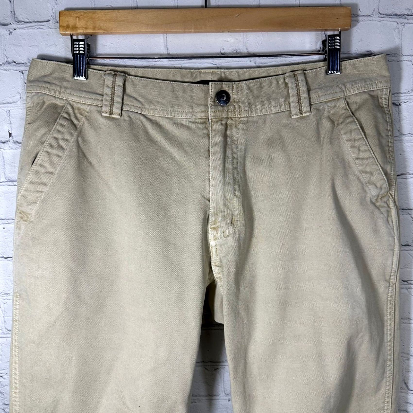 Gramicci Gramicci Mens Chino Pants Straight Leg Beige Cotton Twill 35x31 Hiking Outdoor Workwear N/A Size US 35 - 2 Thumbnail