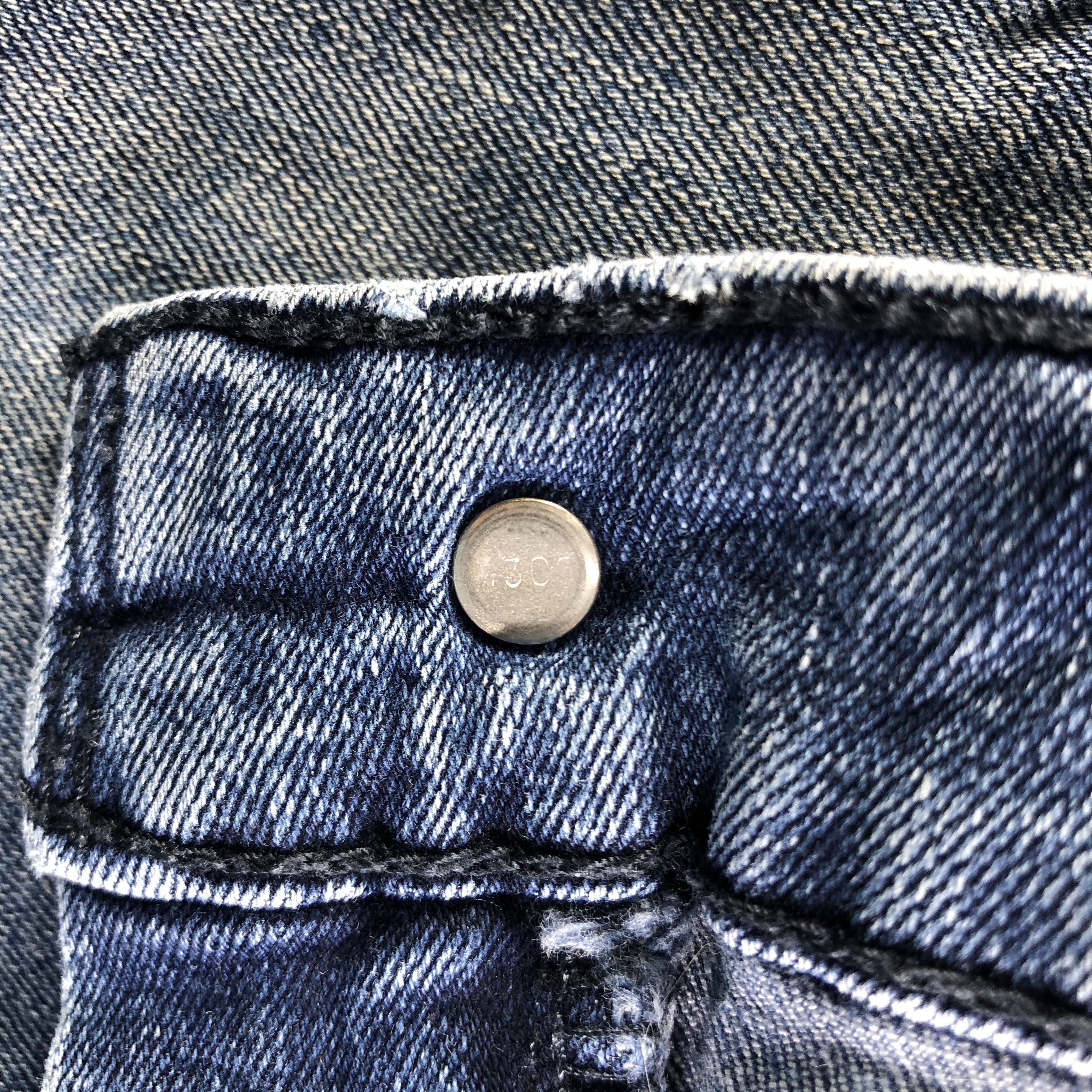 Levi's Vintage Blue Wash Levis Jeans-J4096 Size US 31 - 8 Thumbnail