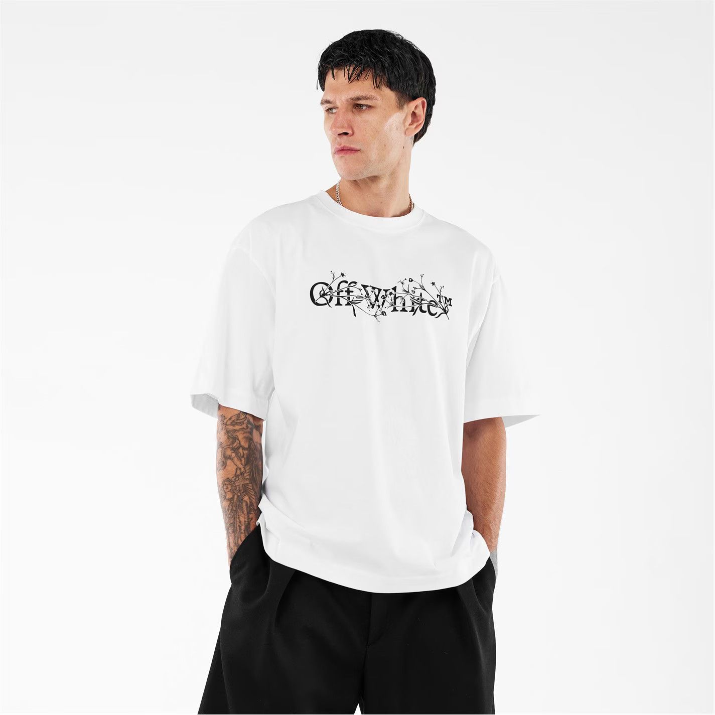 Off-White o1g2r1mq0226 Flower Skate T-Shirt In White Size US M / EU 48-50 / 2 - 3 Thumbnail