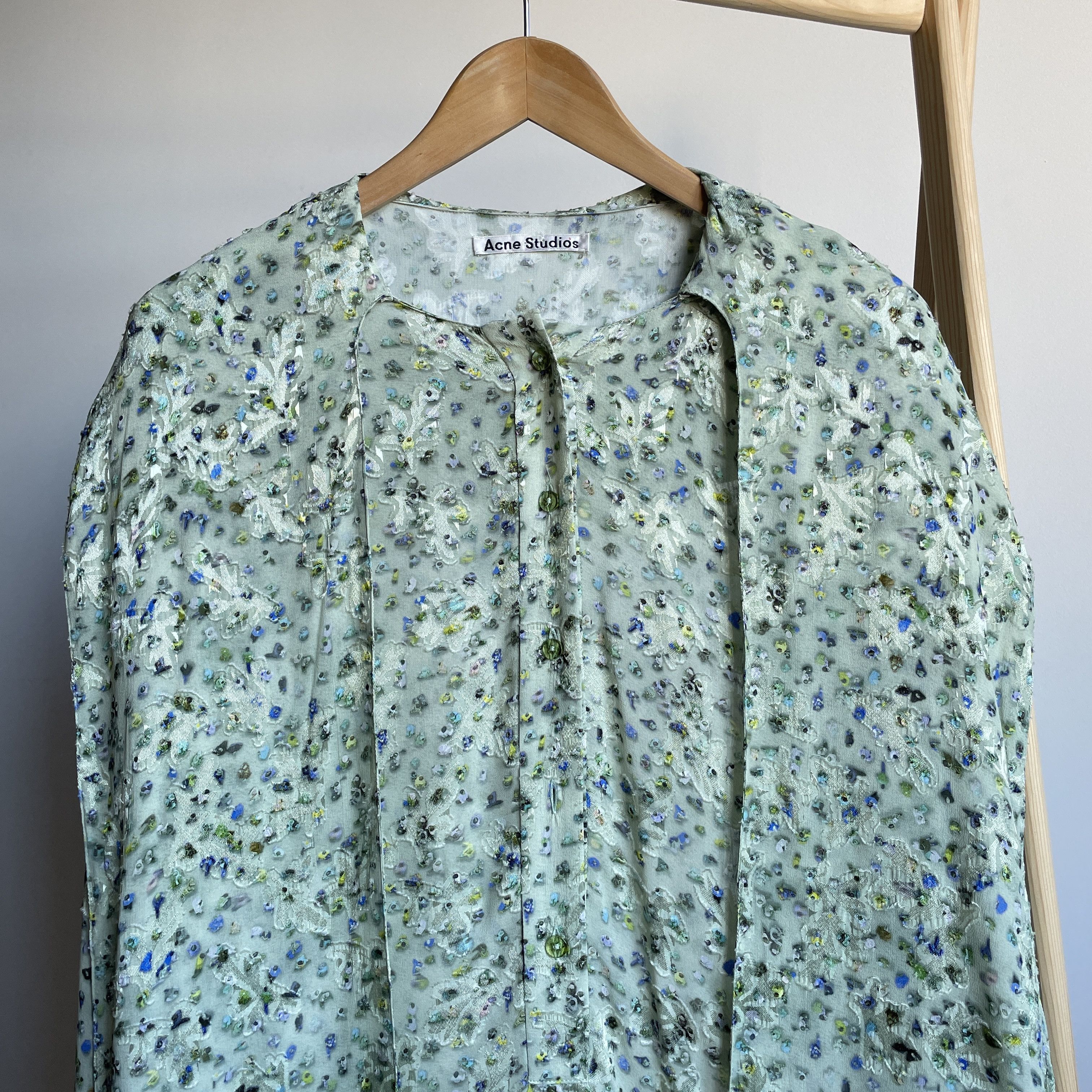Acne Studios Acne Studios Crowd-Print Floral Scarf Neck VIscose Dress Size XS / US 0-2 / IT 36-38 - 4 Thumbnail
