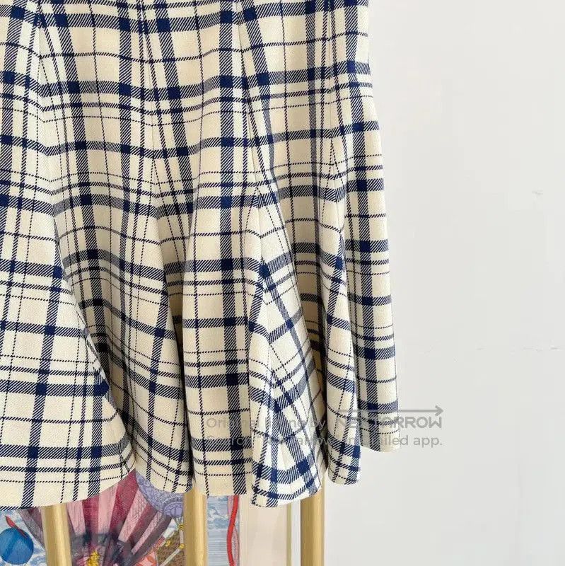Dior Dior Checkered Wool Mini Skirt for Women . Size 22" - 4 Thumbnail