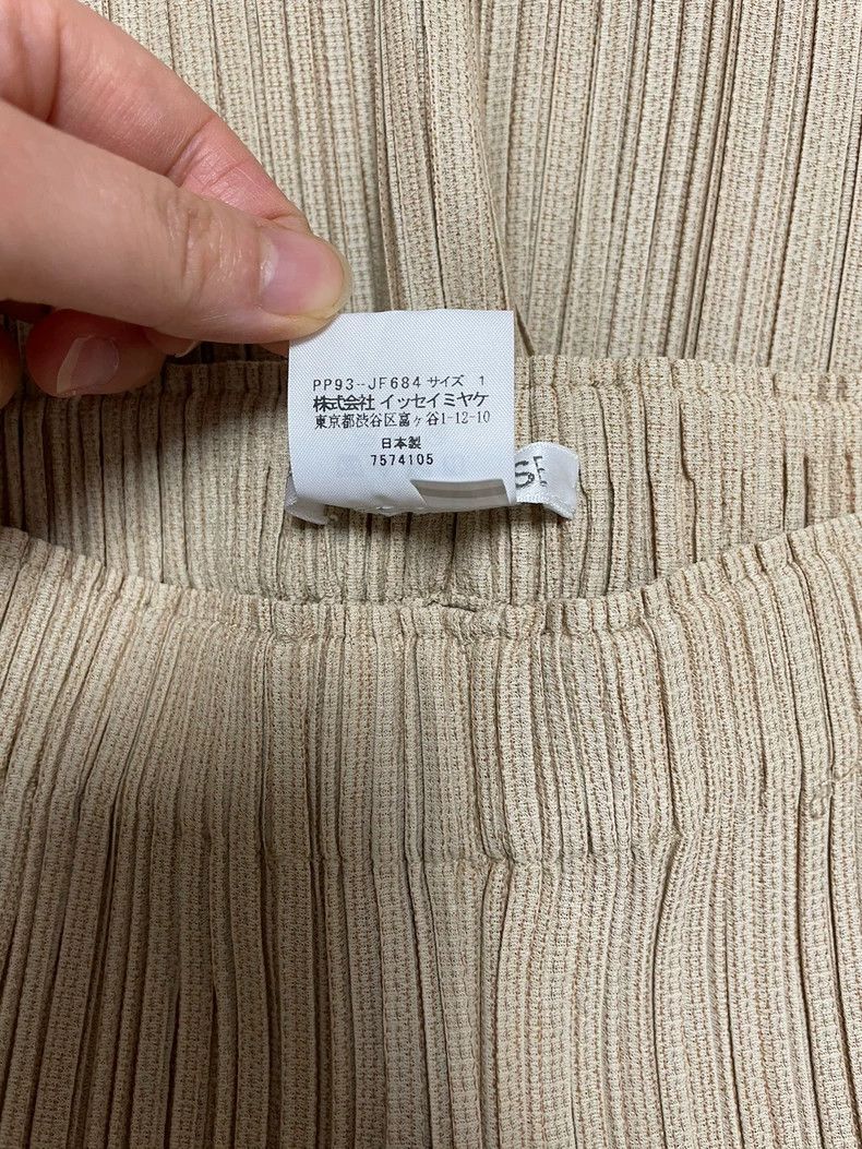 Issey Miyake Issey Miyake size:1 Beige pleated pants Size 42" / US 20 - 6 Thumbnail