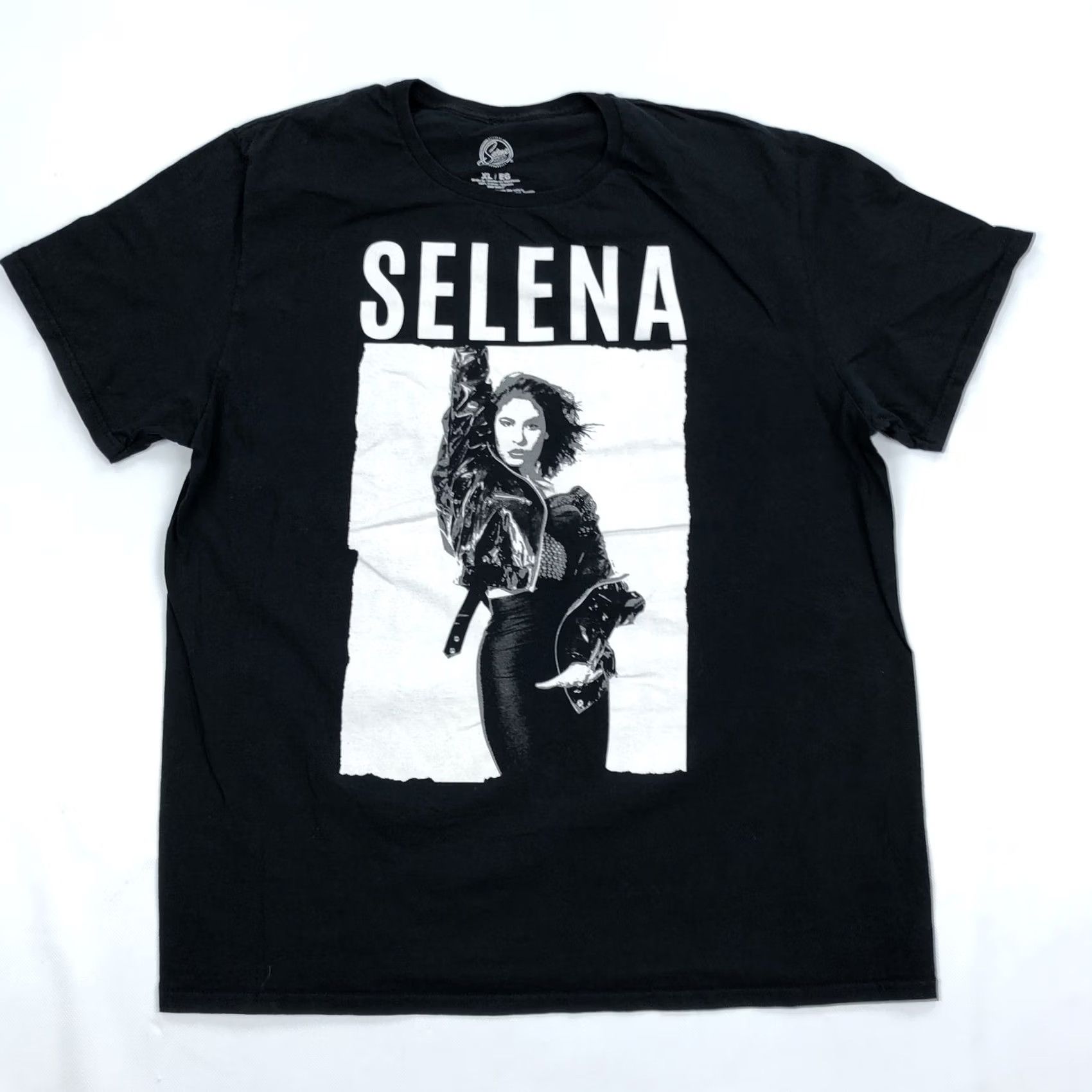 Vintage Selena Official Merchandise Graphic T-Shirt Men XL 100% Cotton Black Crew Neck Short Sleeve Size US XL / EU 56 / 4 - 2 Thumbnail