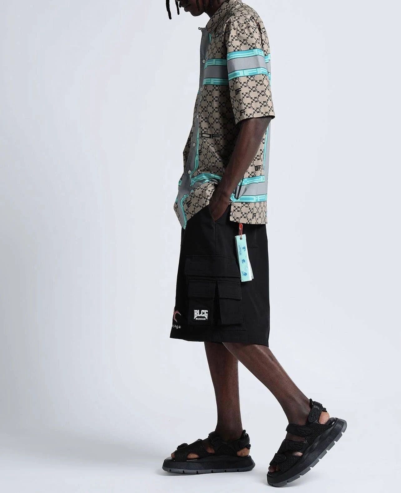 Balenciaga o1in1g1024 Gamer Shorts in Black Size US 34 / EU 50 - 2 Thumbnail