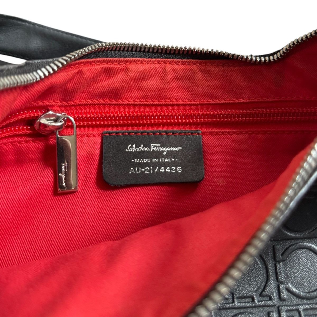 Salvatore Ferragamo Salvatore Ferragamo Black Gancini Leather Shoulder Bag Size ONE SIZE - 10 Thumbnail