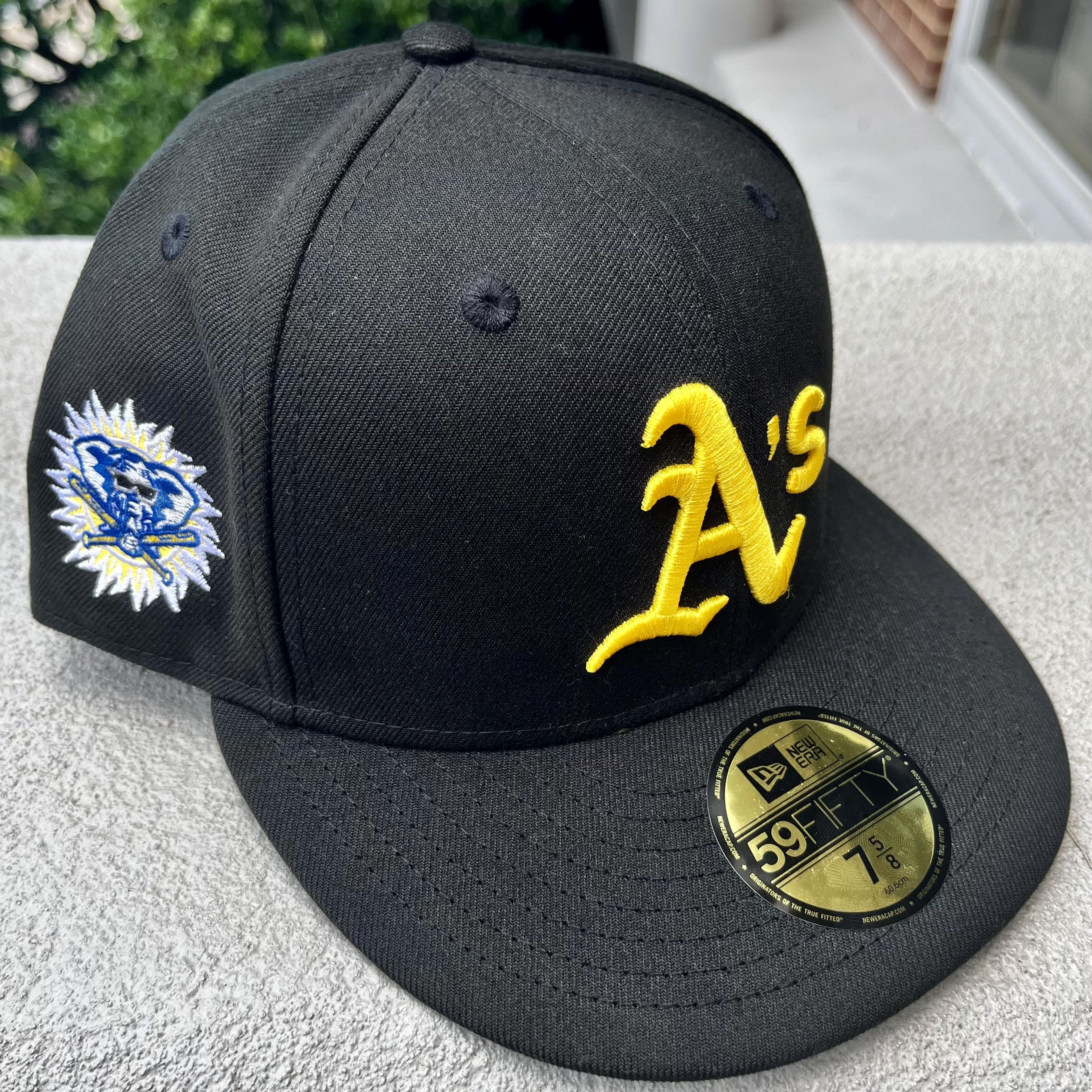 Hat Club × MyFitteds × New Era Oakland A's Athletics Warriors NBA Crossover Hat Club 7 5/8 Size ONE SIZE - 1 Thumbnail
