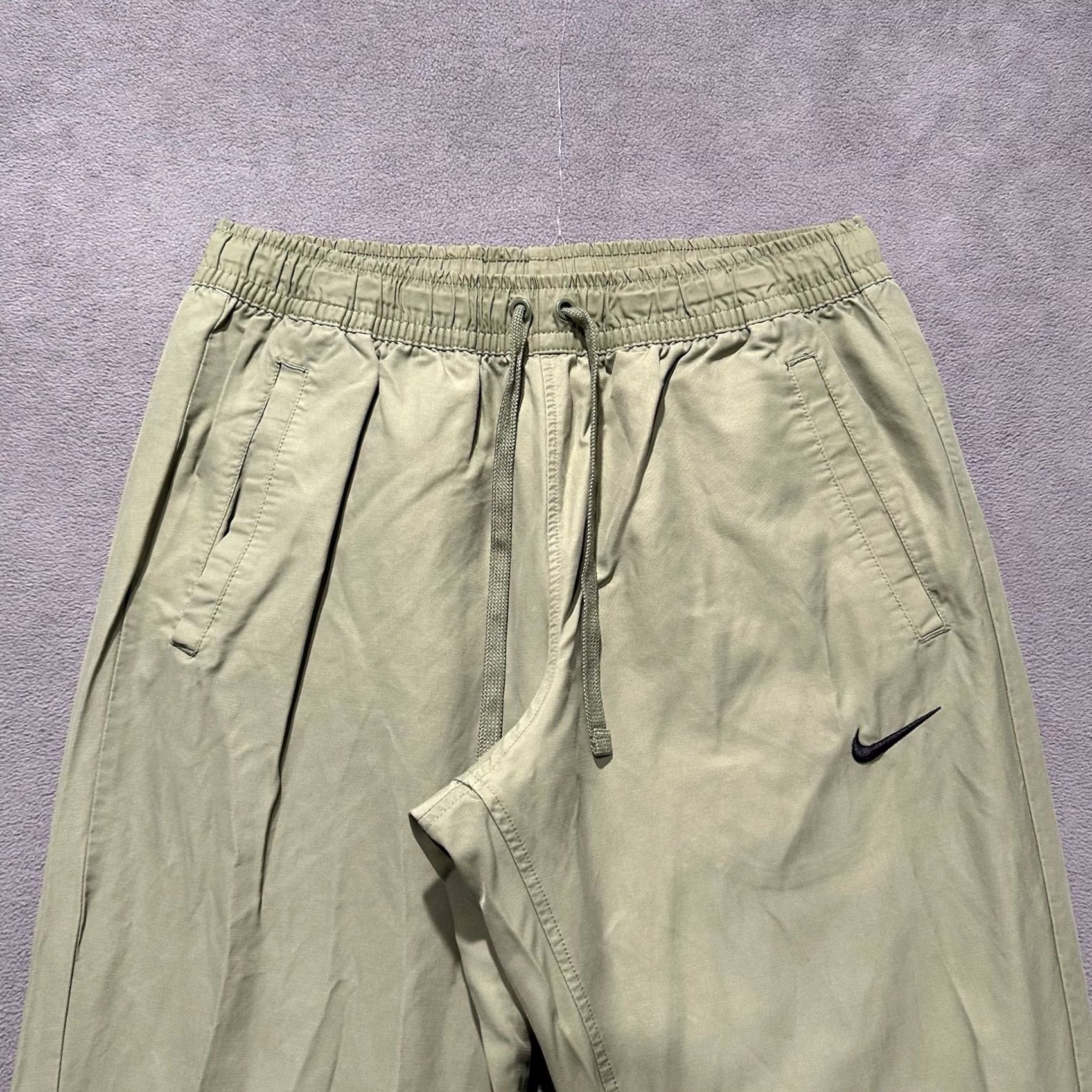 Nike Nike Pants Mens Medium Olive Green Woven Players Jogger Slim Fit 934592-385 Size US 33 - 3 Thumbnail