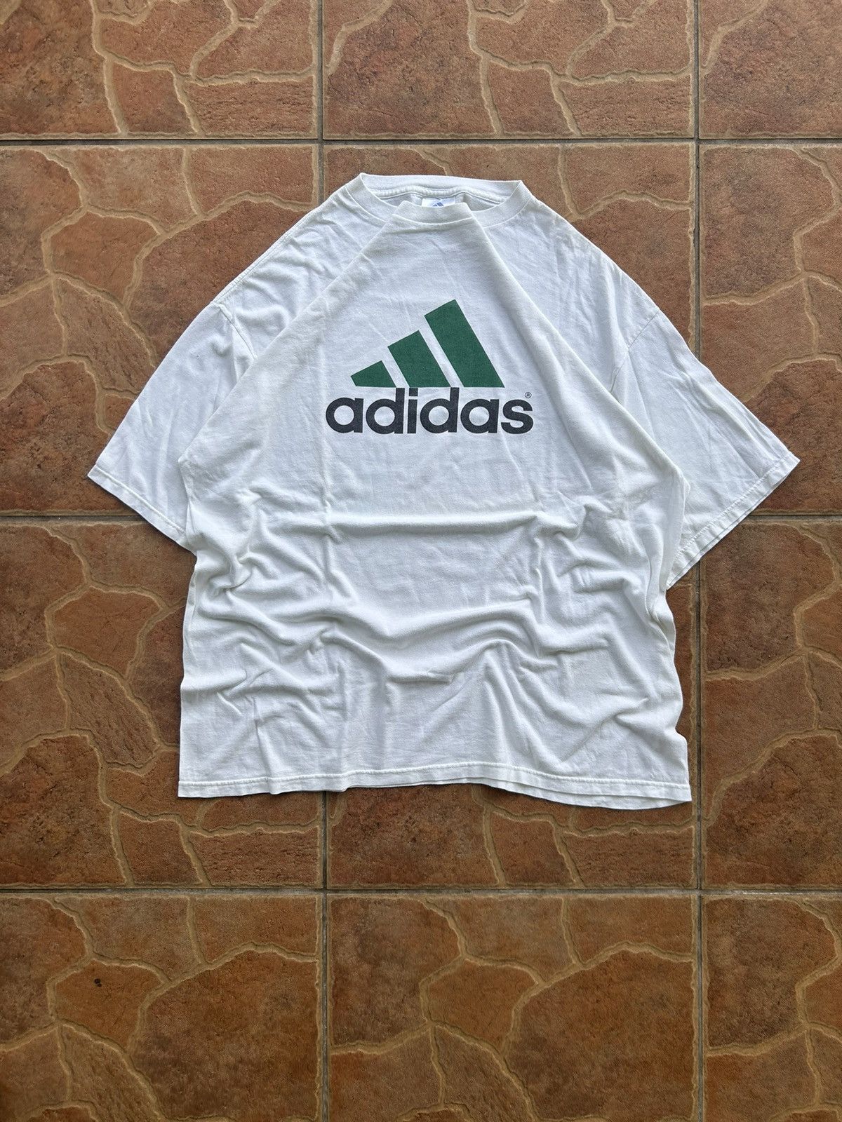 Adidas × Vintage Vintage Adidas tee Size US XL / EU 56 / 4 - 1 Thumbnail
