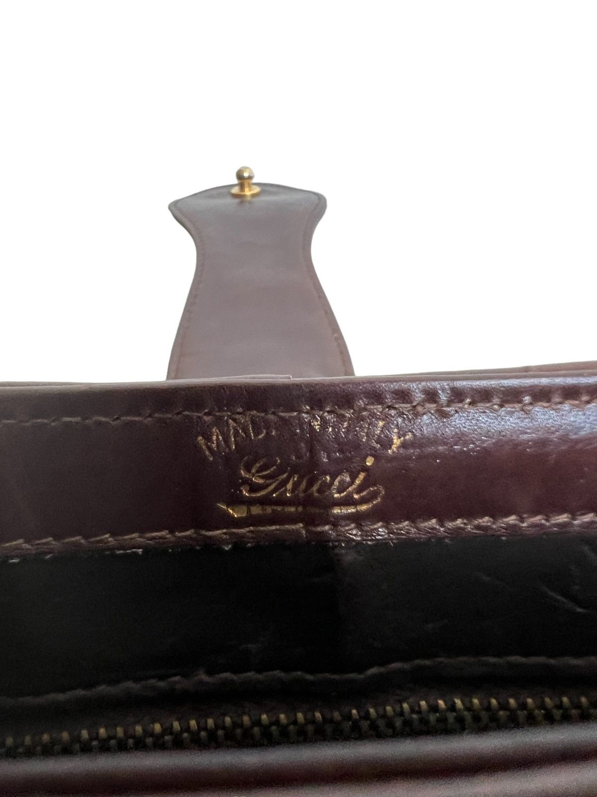 Genuine Leather × Gucci Vintage 1980s Gucci GG Crossbody Leather Sling Bag Size ONE SIZE - 8 Thumbnail