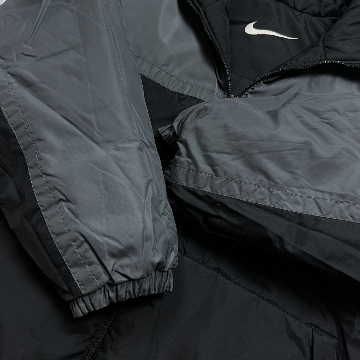 Nike 90s NIKE REVERSIBLE VINTAGE OVERSIZED PUFFER DOWN JACKET Size US XL / EU 56 / 4 - 14 Thumbnail
