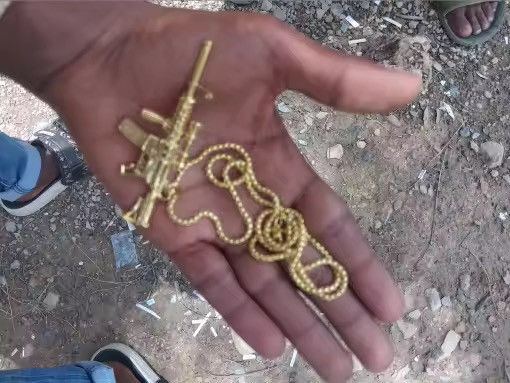 Jewelry Machine Gun Pendant Necklace Size ONE SIZE - 5 Thumbnail