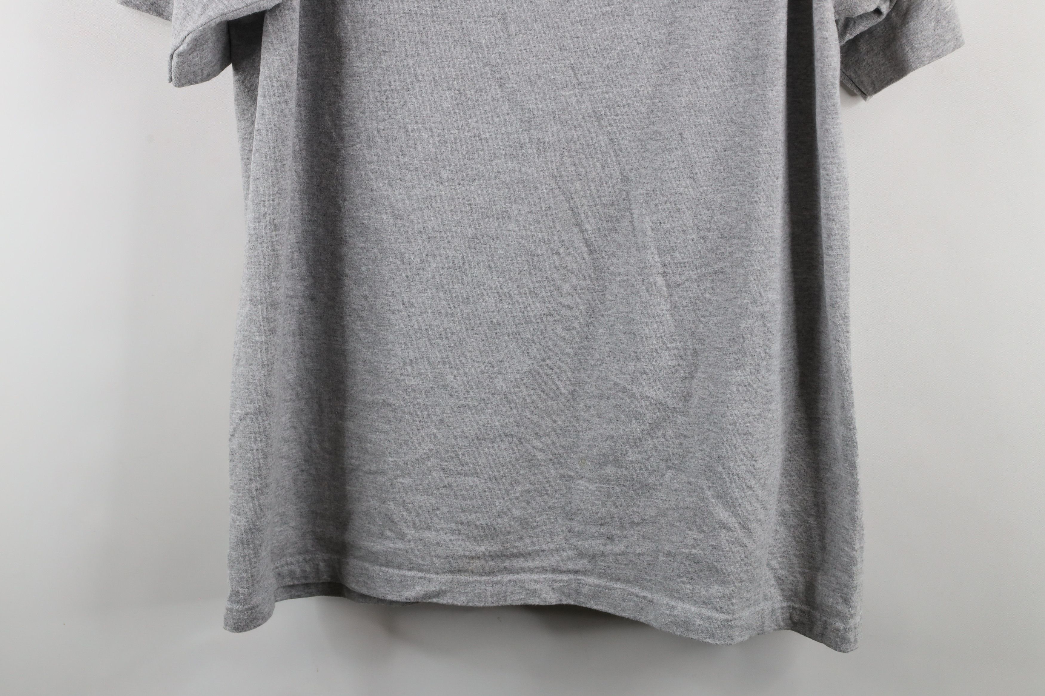 Vintage Vintage League Baseball Lansing Lugnuts Short Sleeve T-Shirt Size US L / EU 52-54 / 3 - 13 Thumbnail