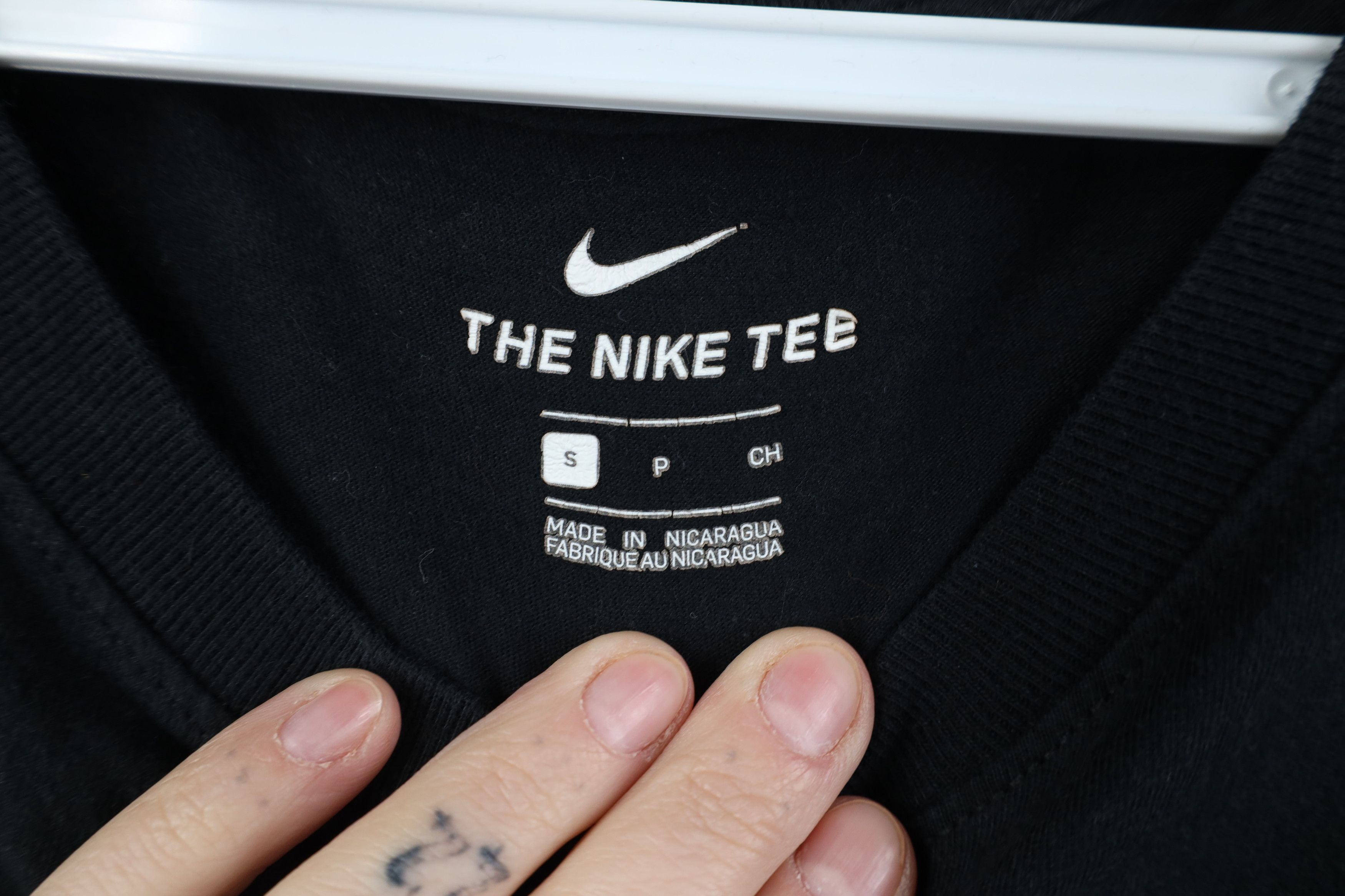 Nike Vintage Y2K Nike Air Spell Out Big Swoosh Moon Space T-Shirt Size US S / EU 44-46 / 1 - 6 Thumbnail