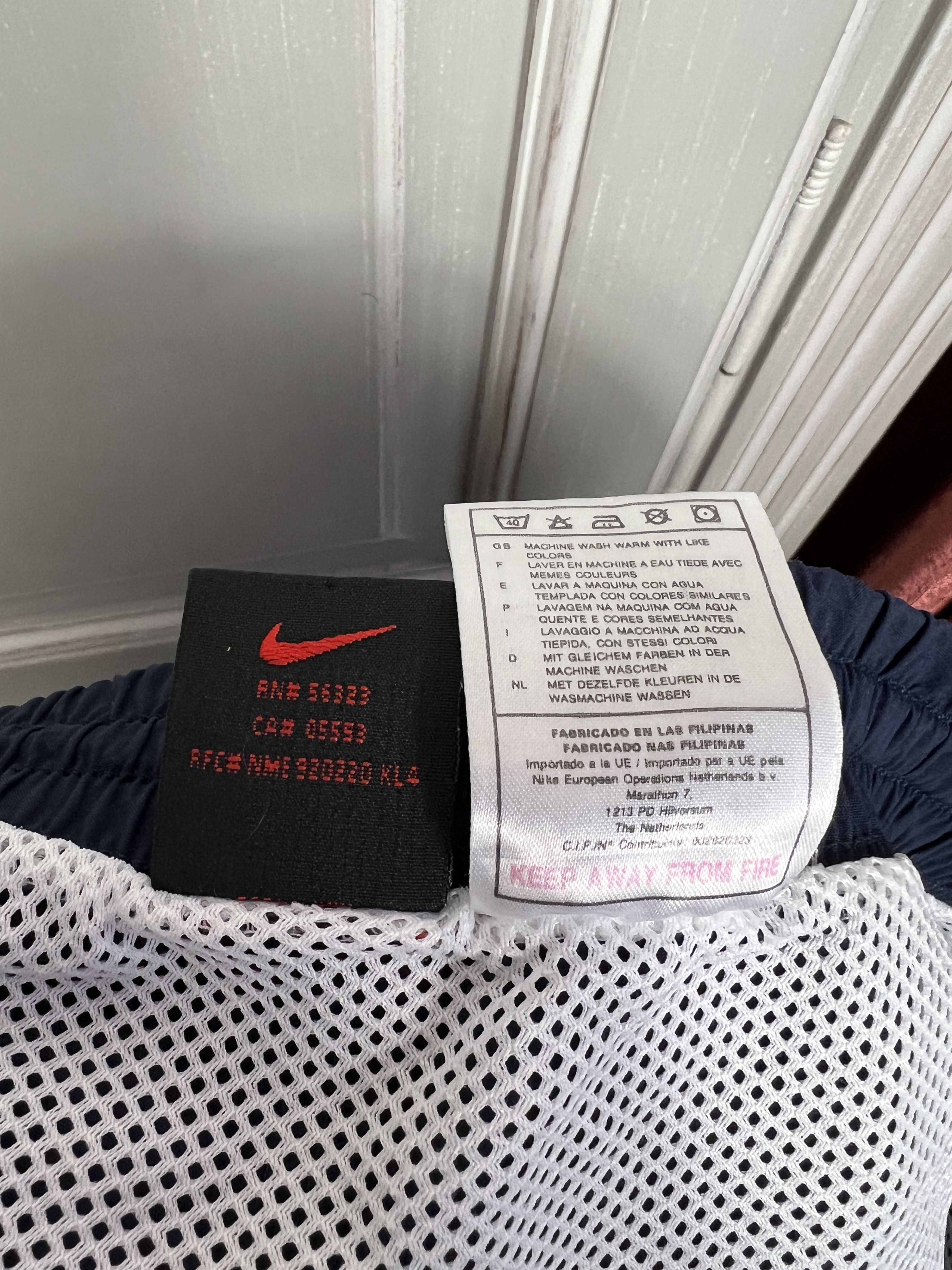 Nike × Vintage VINTAGE NIKE SWOOSH SHORTS 90S Size US 28 / EU 44 - 5 Thumbnail