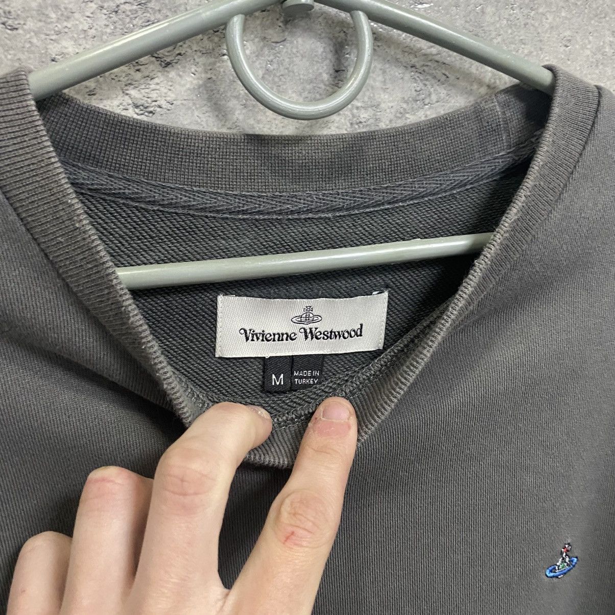 Vivienne Westwood Vintage Vivienne Westwood Sweatshirt Orb Logo Basic Pullover Size US M / EU 48-50 / 2 - 4 Thumbnail