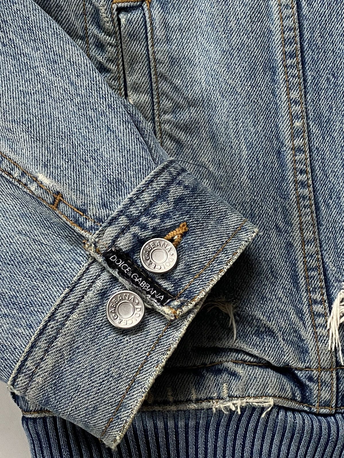 Dolce & Gabbana 00s Dolce&Gabbana Washed Denim Distressed Jacket Size US L / EU 52-54 / 3 - 7 Thumbnail