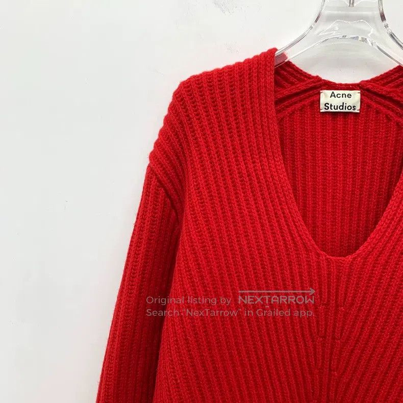 Acne Studios Acne Studios Red Wool V-Neck Long Sleeve Knit Sweater Size S / US 4 / IT 40 - 3 Thumbnail