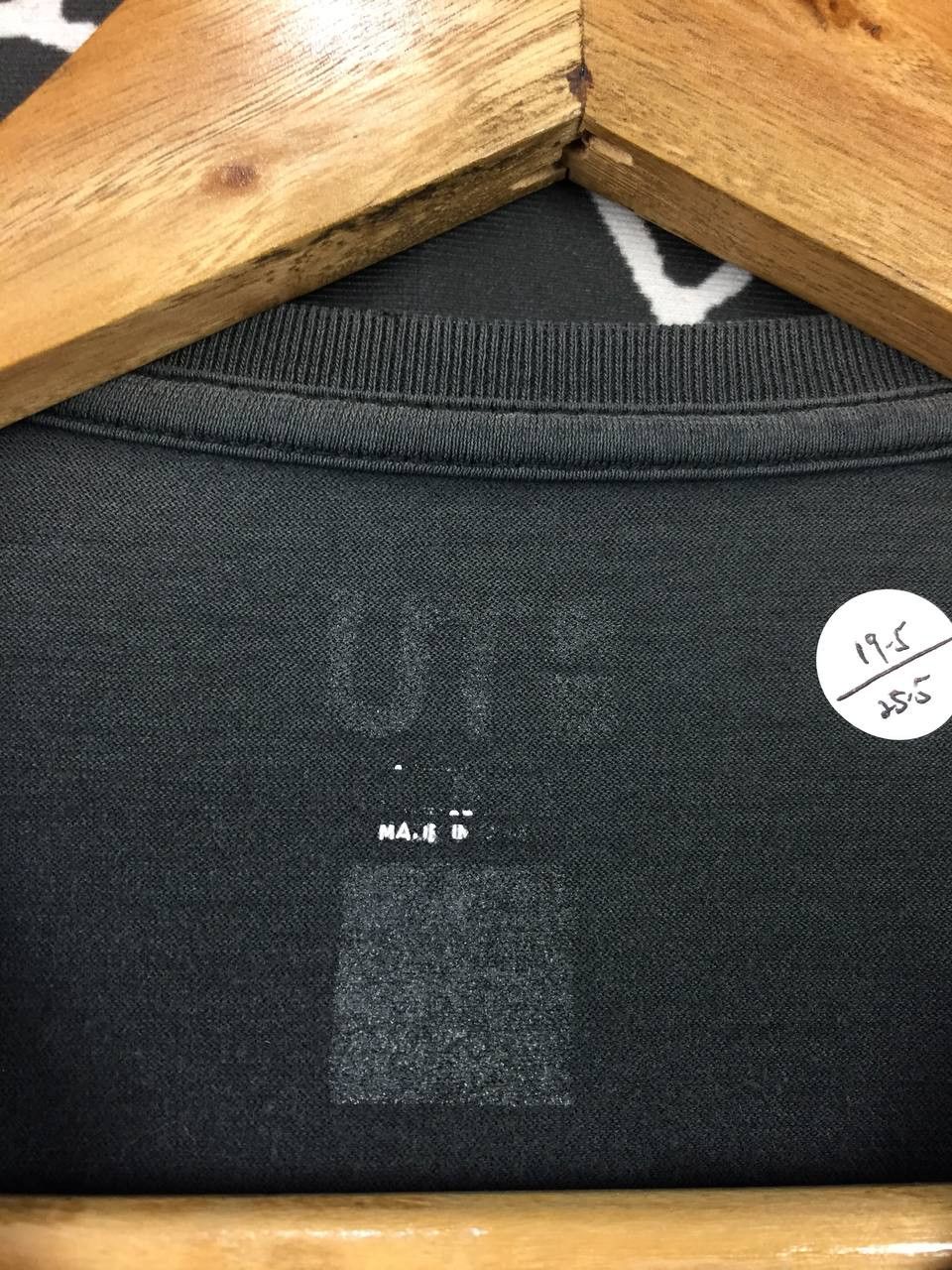 Band Tees Uniqlo x U2 Rock Band The Best of 1980-1990 Tee Size US M / EU 48-50 / 2 - 9 Thumbnail