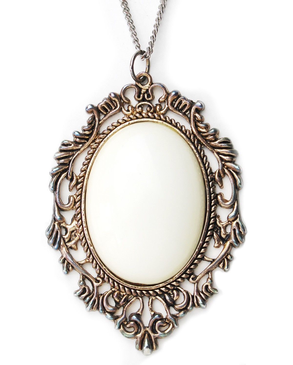 2000S JAPANESE-MADE VINTAGE OVAL FRAME NECKLACE