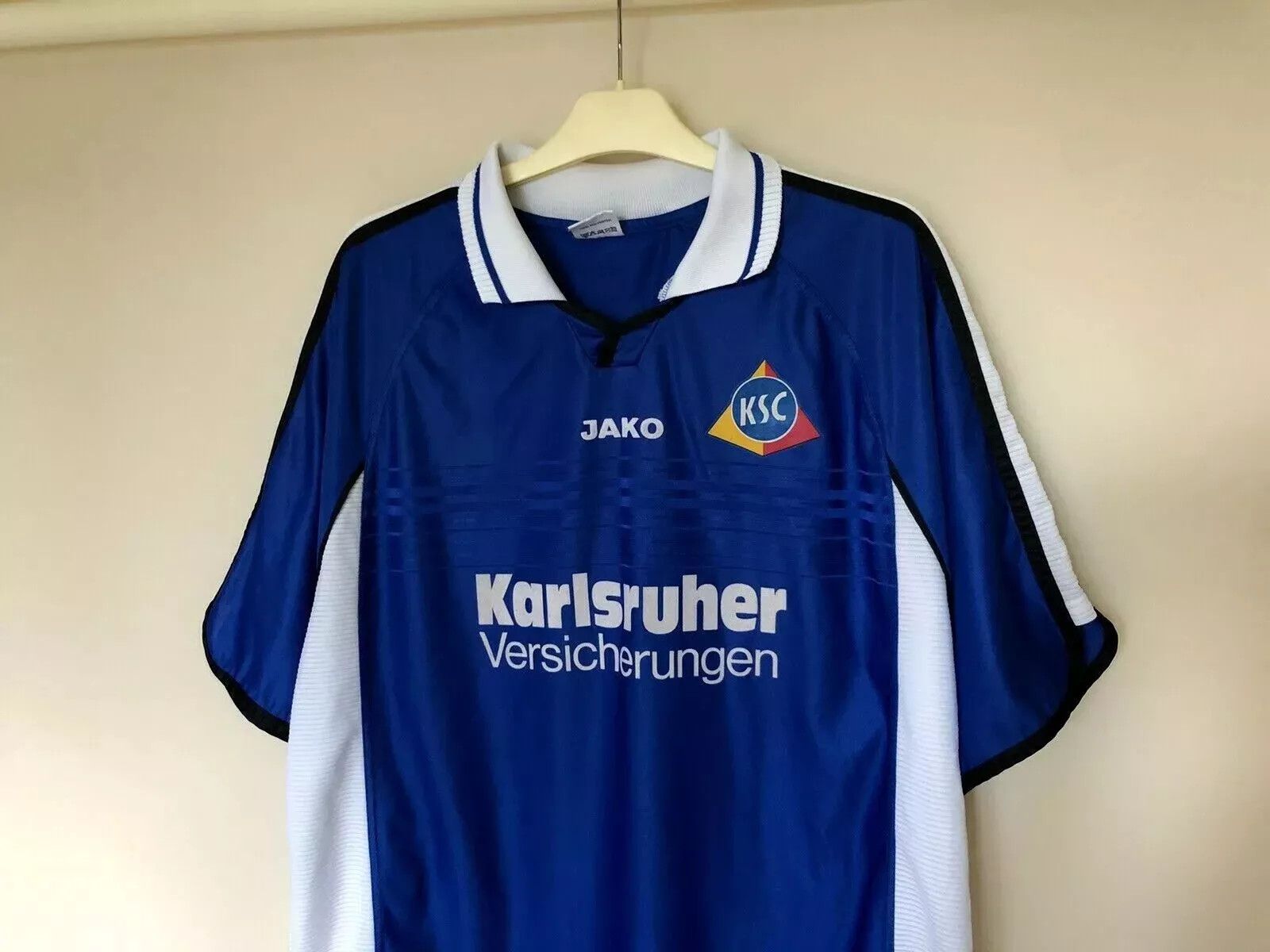 Vintage VINTAGE KARLSRUHER 2002 2004 HOME FOOTBALL JERSEY SHIRT Size US L / EU 52-54 / 3 - 3 Thumbnail