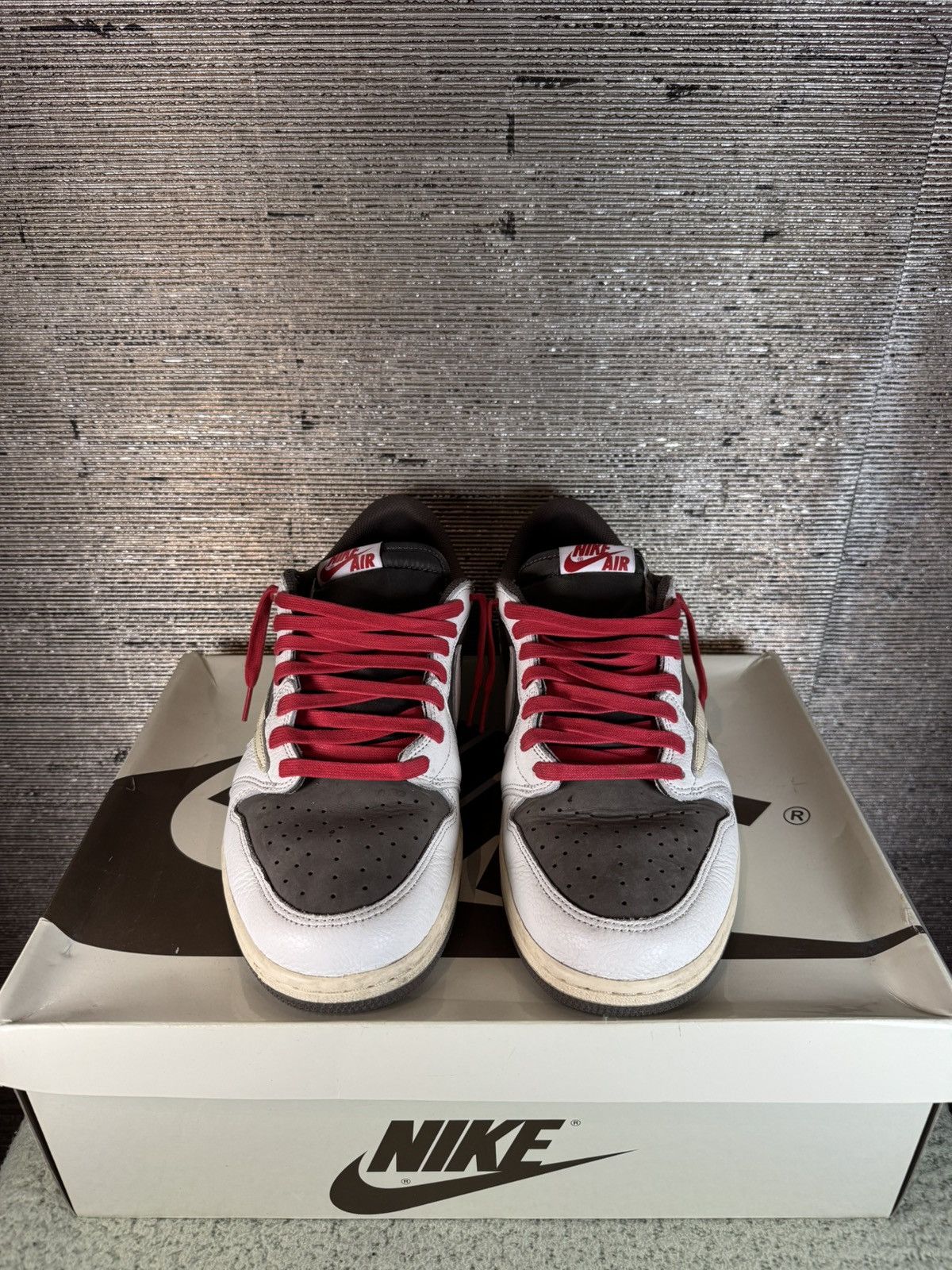Jordan Brand × Travis Scott Travis Scott x Air Jordan 1 Retro Low OG ‘Reverse Mocha’ Size US 13 / EU 46 - 2 Thumbnail
