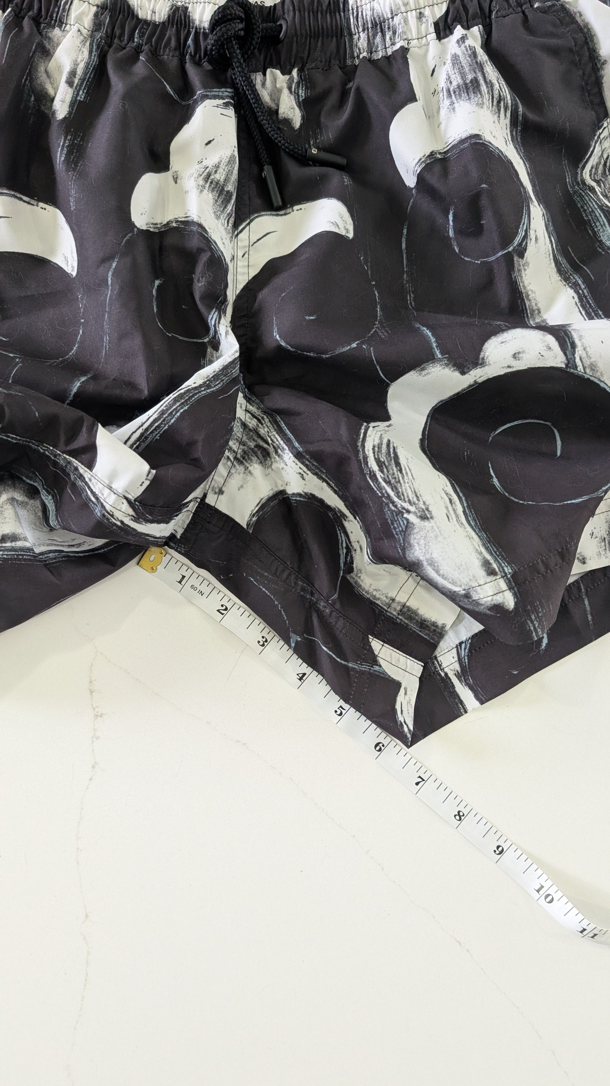 Other COMMAS Mens Classic Swim Shorts S Black White Abstract Print Size US 29 - 8 Thumbnail