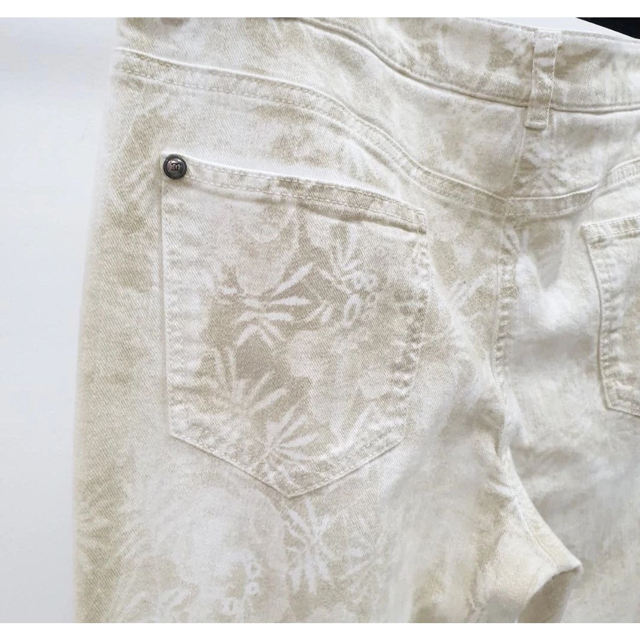 Chanel CHANEL Camélias Print Jeans Sz.44 Size 32" / US 10 / IT 46 - 4 Thumbnail