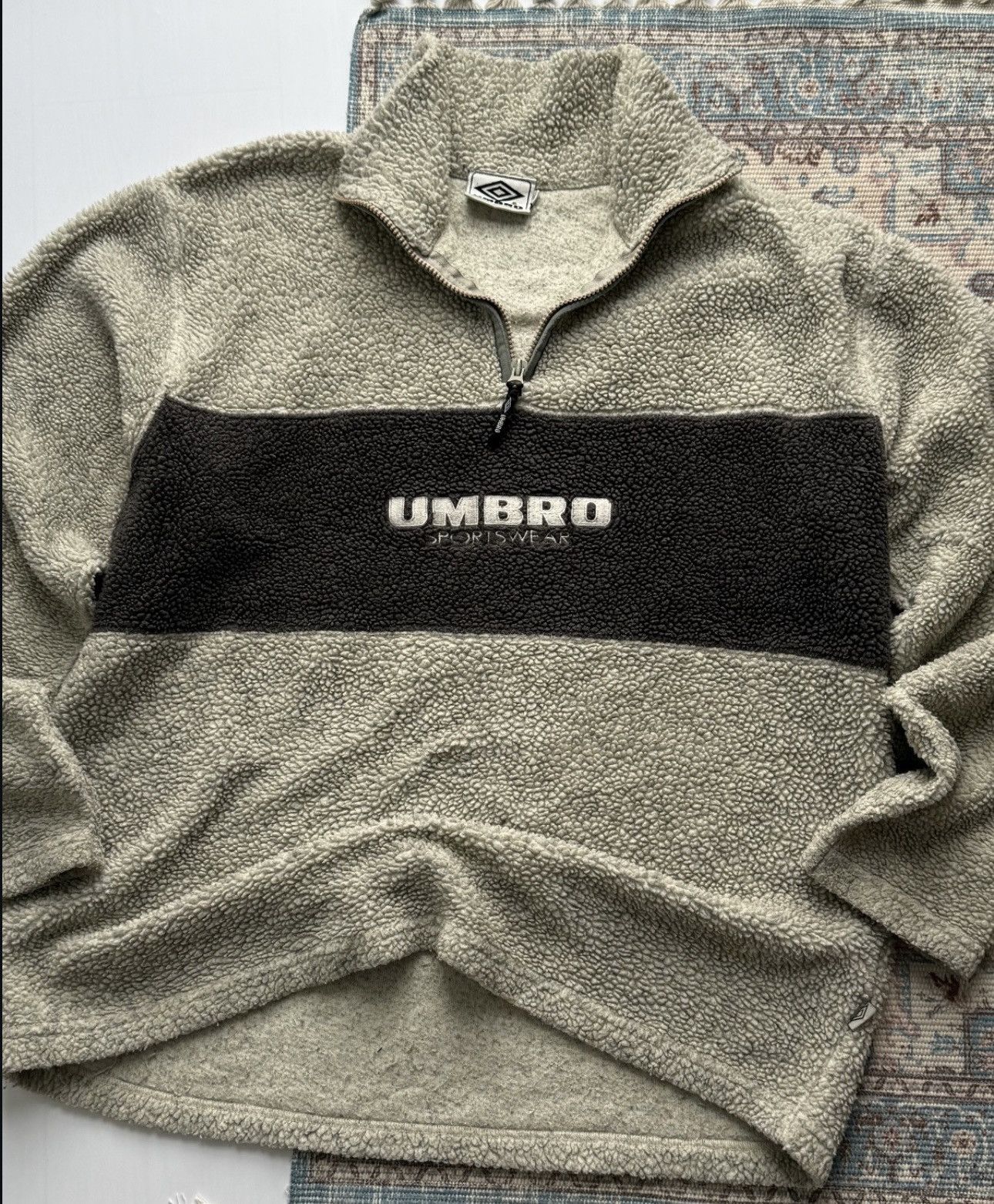 Umbro Vintage umbro fleece hoodie size L big logo Size US L / EU 52-54 / 3 - 1 Preview