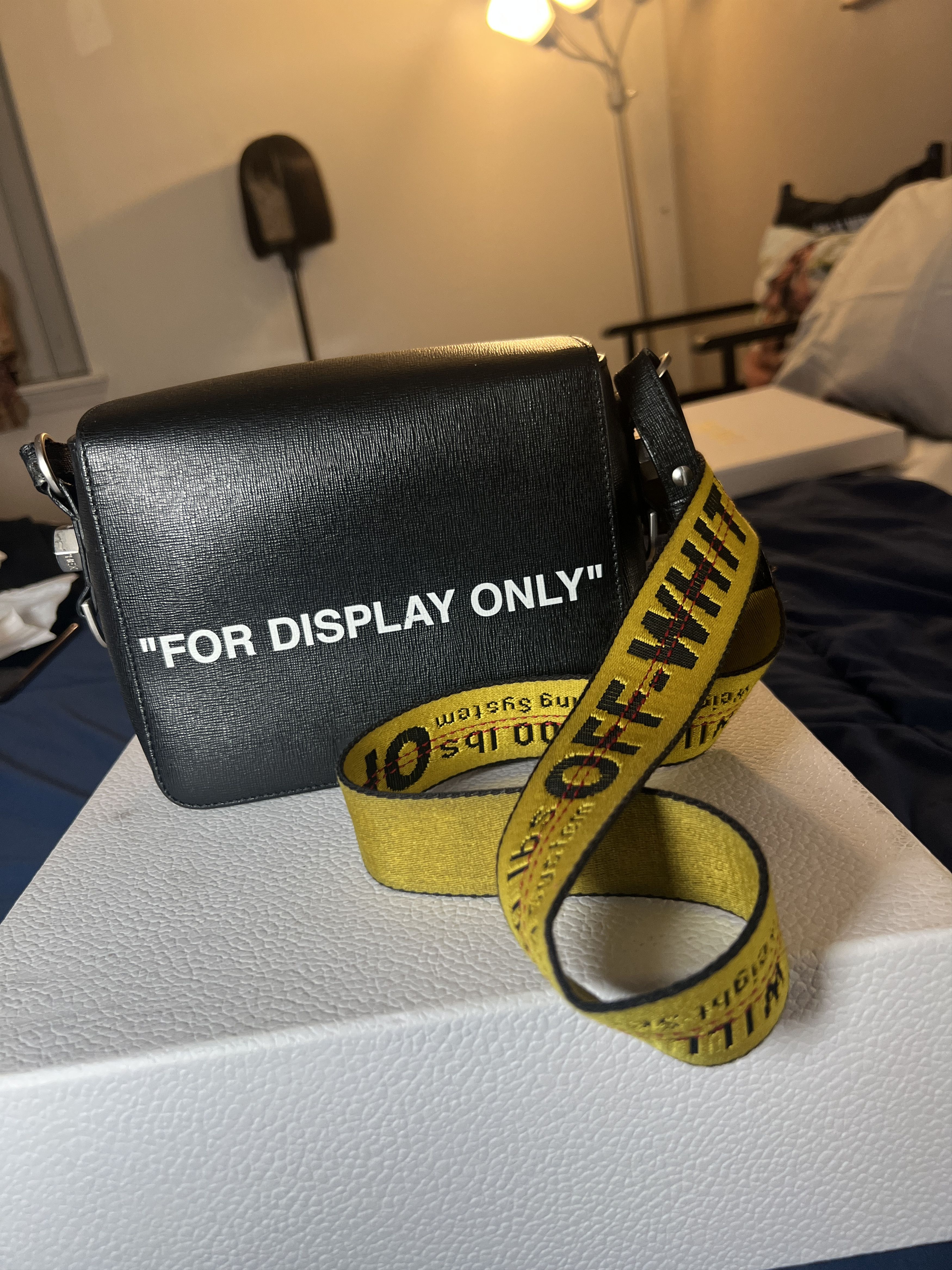 Off-White Off White by Virgil Abloh 