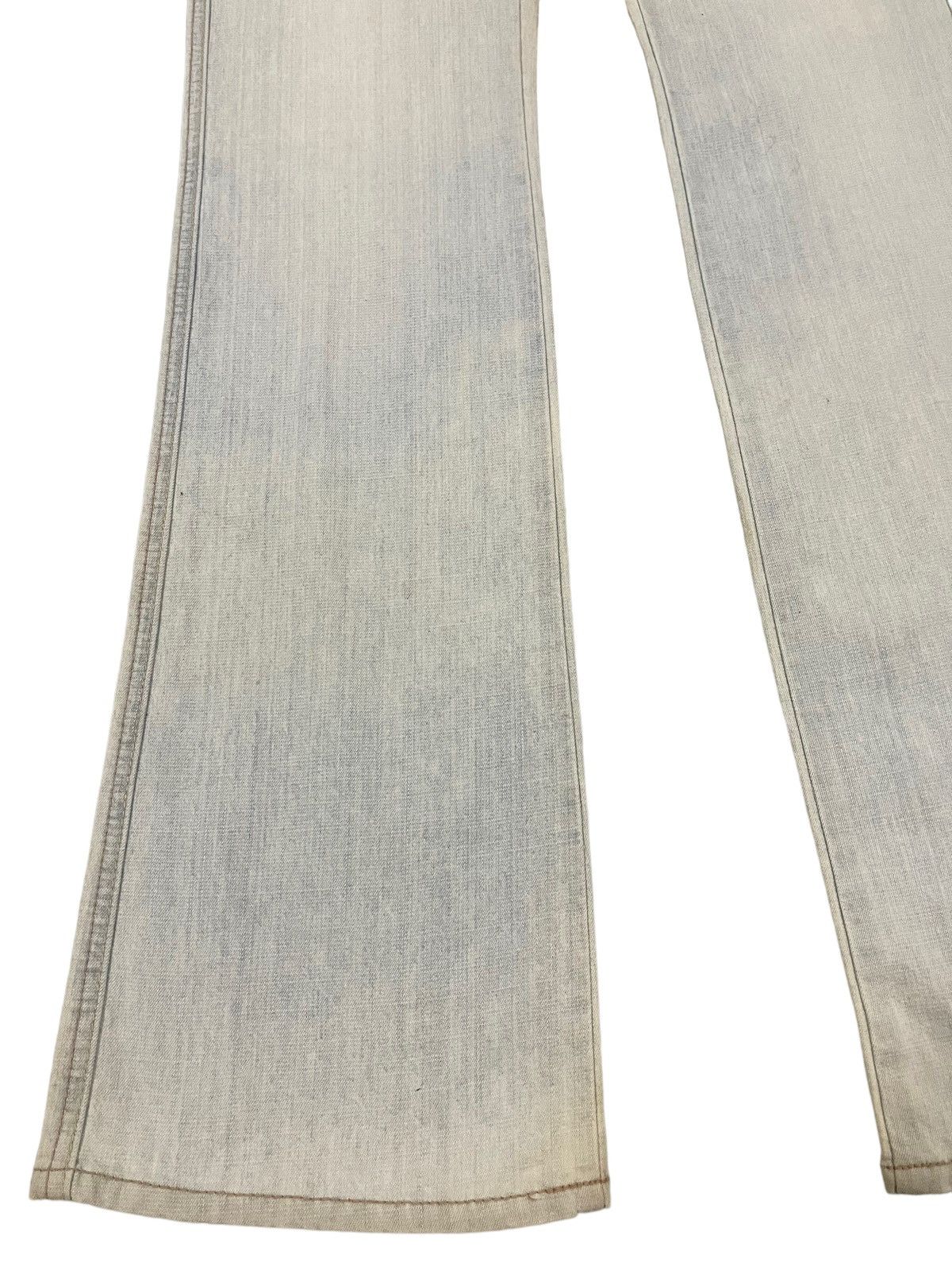 Uniqlo Vintage Japanese Uniqlo Light Blue Wash Flare Jeans Size 28" / US 6 / IT 42 - 5 Thumbnail
