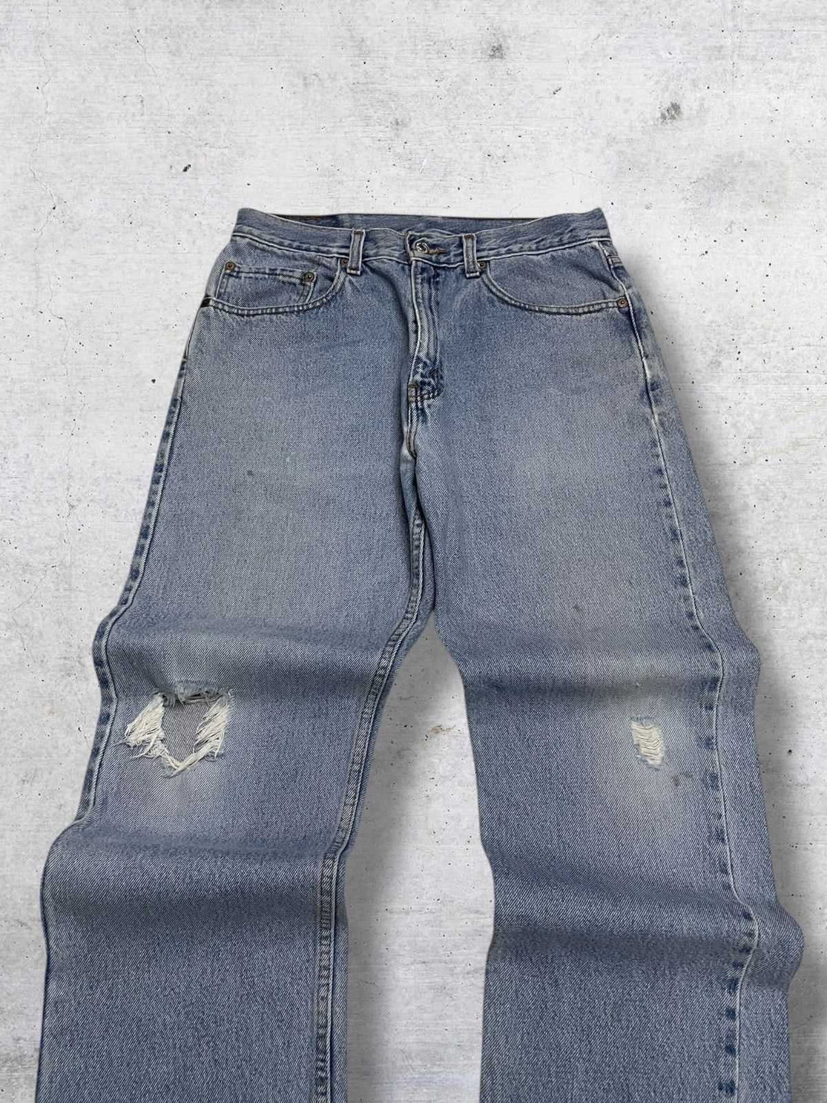 Levi's Vintage Clothing VINTAGE 505 LEVIS USA DESIGNER 90S BLUEWASHED RIPPED DENIM Size US 30 / EU 46 - 4 Thumbnail