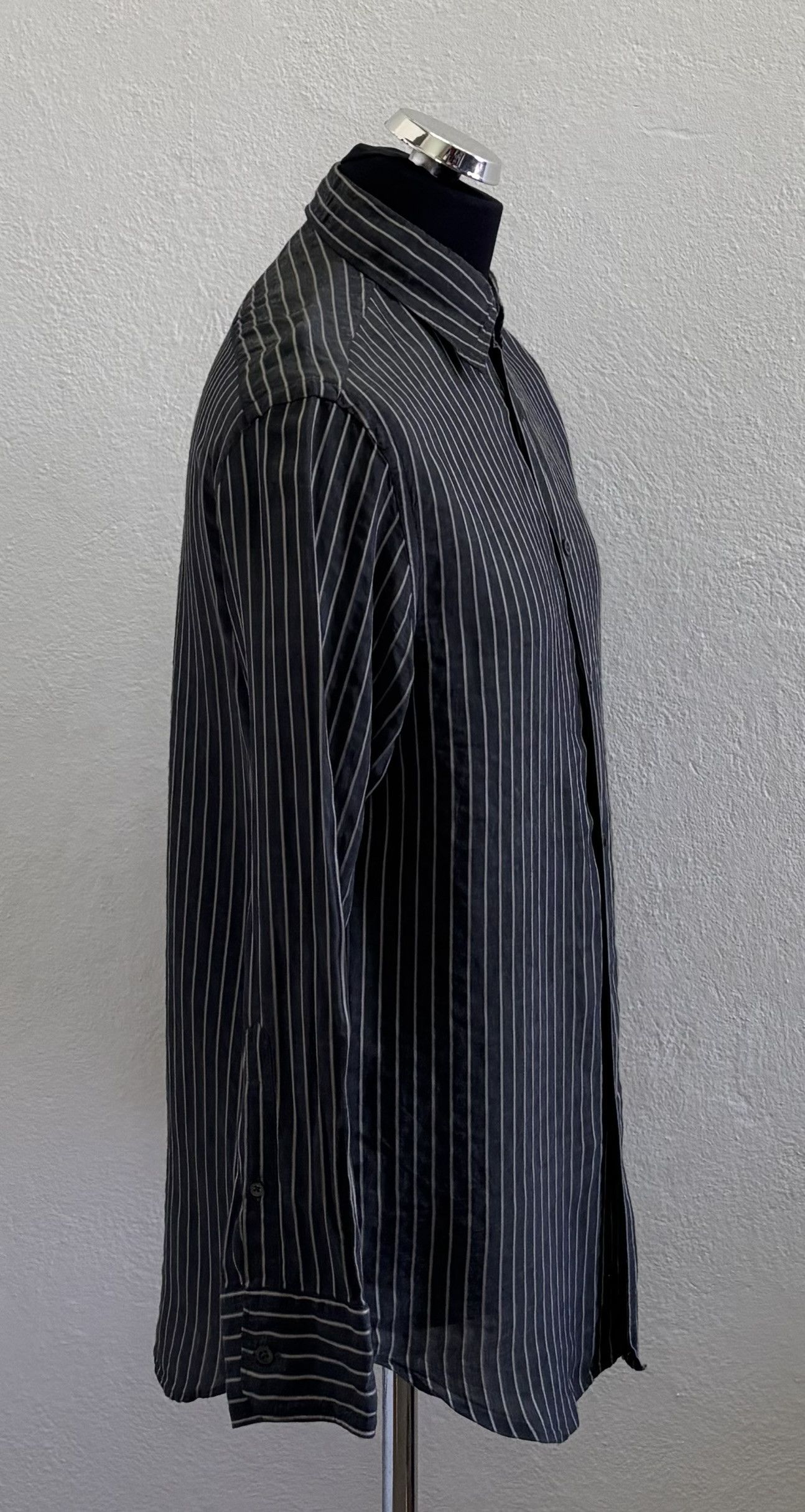 Armani Collezioni Armani Collezioni Black shirt Viscose, Silk Medium Size US M / EU 48-50 / 2 - 4 Thumbnail