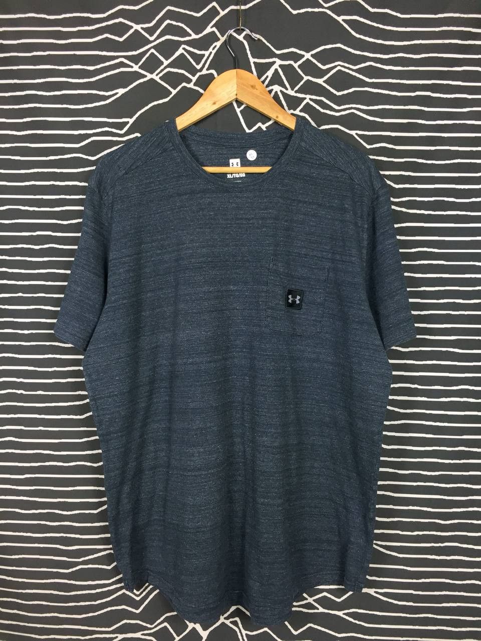 Under Armour × Vintage Under Armour Sportstyle Pocket Short Sleeve Tee Size US XL / EU 56 / 4 - 2 Thumbnail