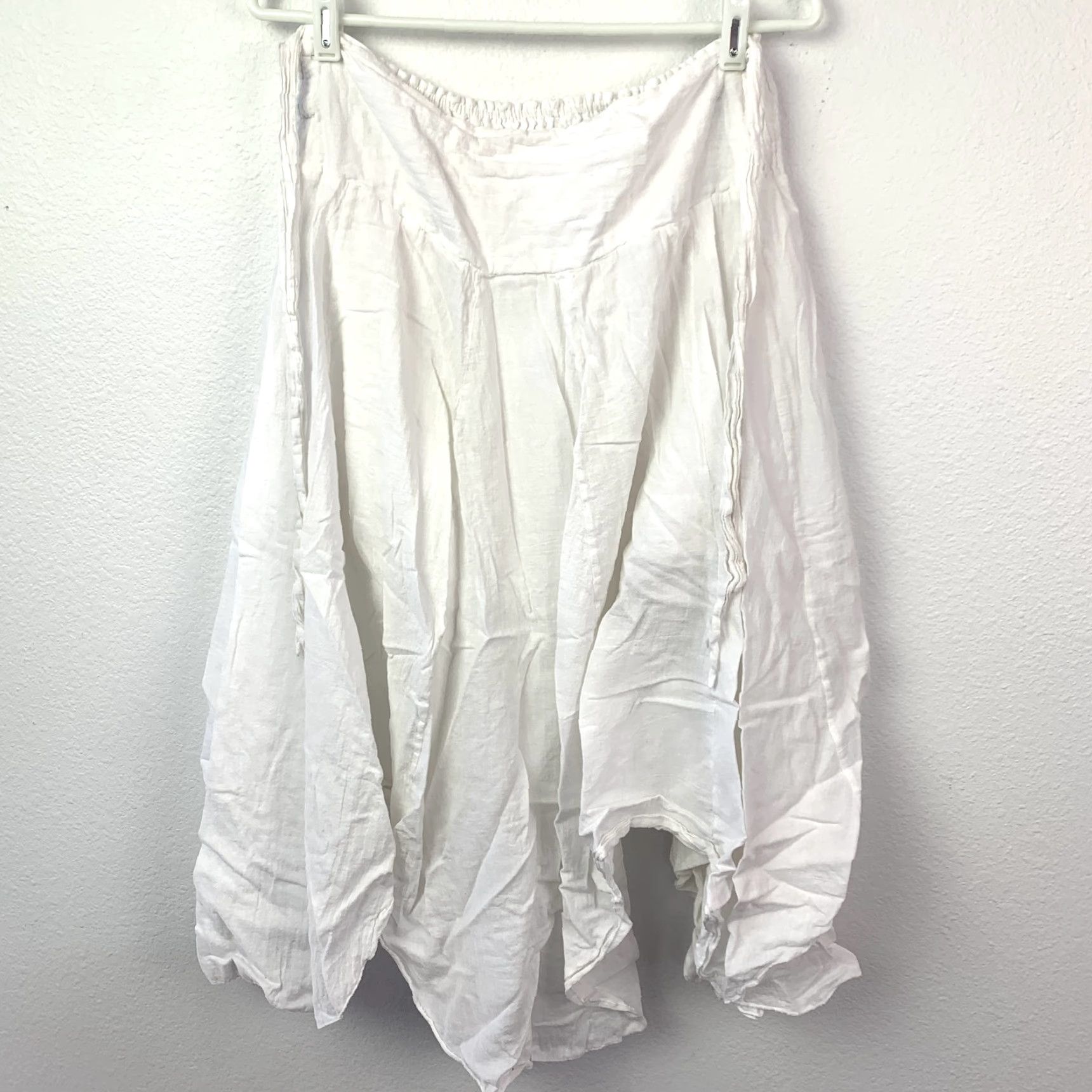 Vintage VINTAGE Blanc du Nil White Cotton Shirred Smocked Elastic Waist High-Low Skirt Women's XL Size 40" / US 18 - 5 Thumbnail