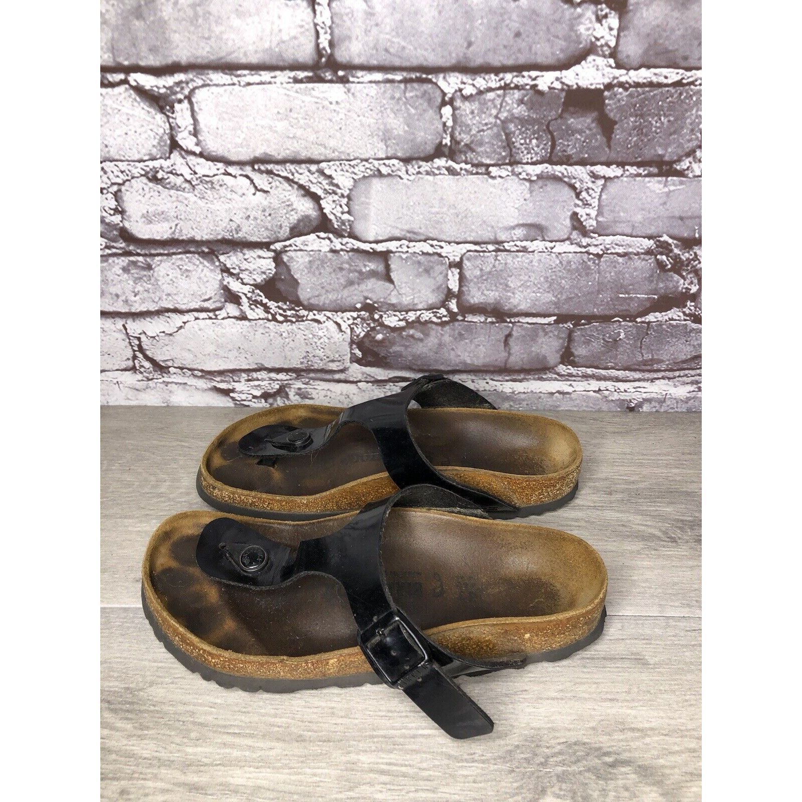 Birkenstock Birkenstock Gizeh Black Patent Leather Cork Strap Sandals Wo Size US 6.5 / IT 36.5 - 12 Thumbnail