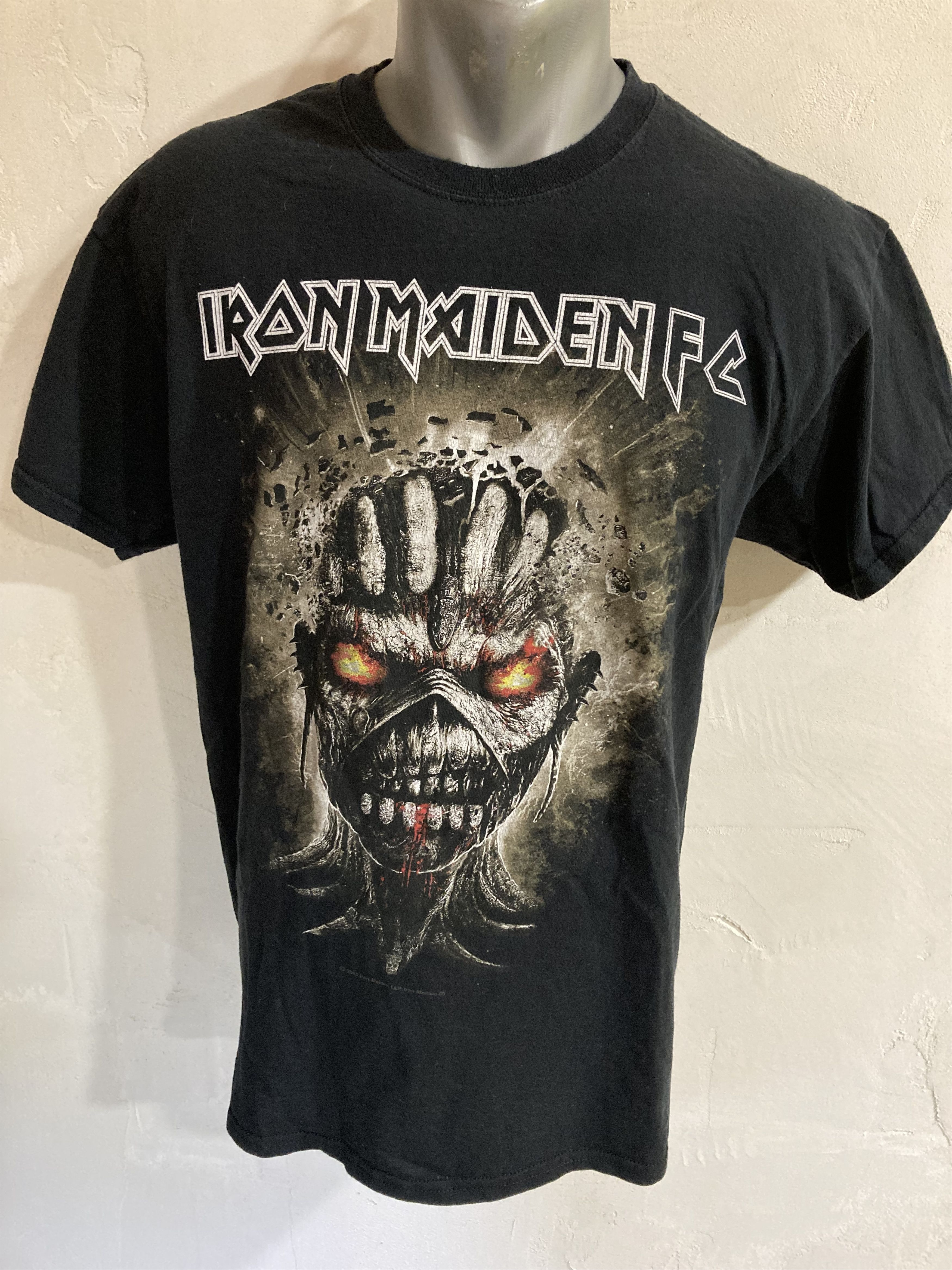 Iron Maiden Iron Maiden T-Shirt OFFICIAL *FAN CLUB ONLY* FC 2015 Size US M / EU 48-50 / 2 - 1 Thumbnail