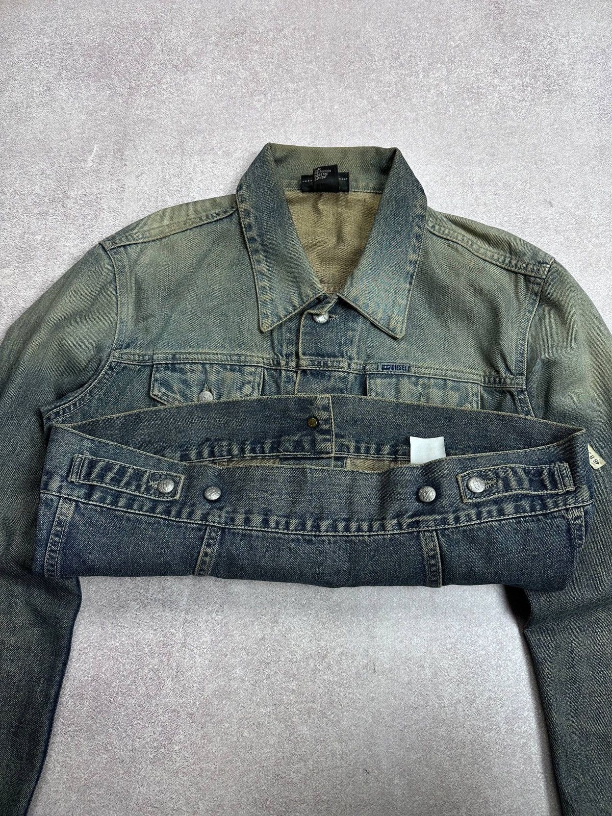 Diesel Vintage Diesel Womans Grunge Perfect Faded Denim Jacket L Size L / US 10 / IT 46 - 3 Thumbnail