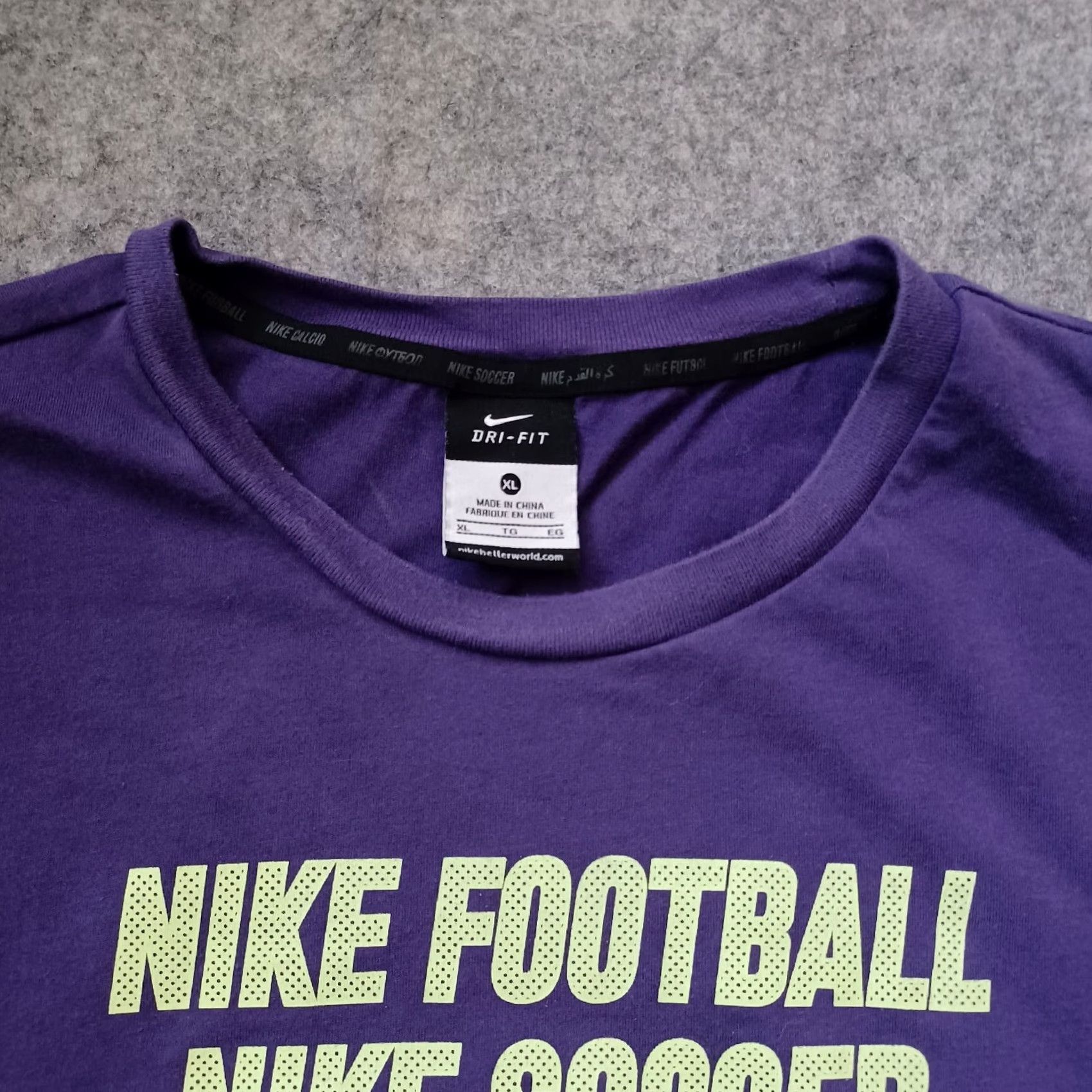 Nike Nike Dri-FIT Soccer T-Shirt Mens XL Purple Swoosh Logo Cassette Languages Size US XL / EU 56 / 4 - 6 Thumbnail