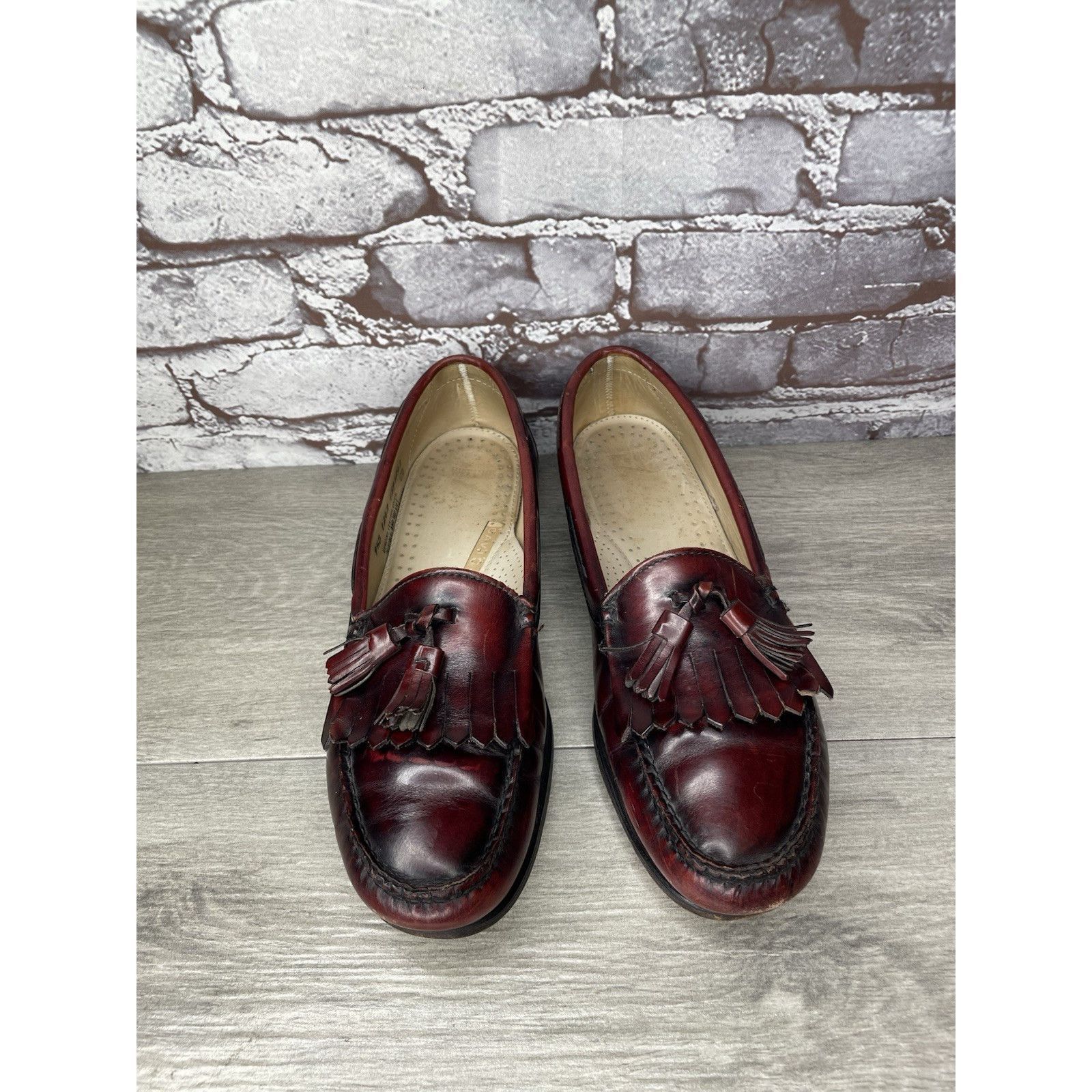 G.H. Bass & Co. G.H. Bass & Co. Weejuns Burgundy Leather Kiltie Tassel Loafe Size US 9.5 / EU 42-43 - 11 Thumbnail