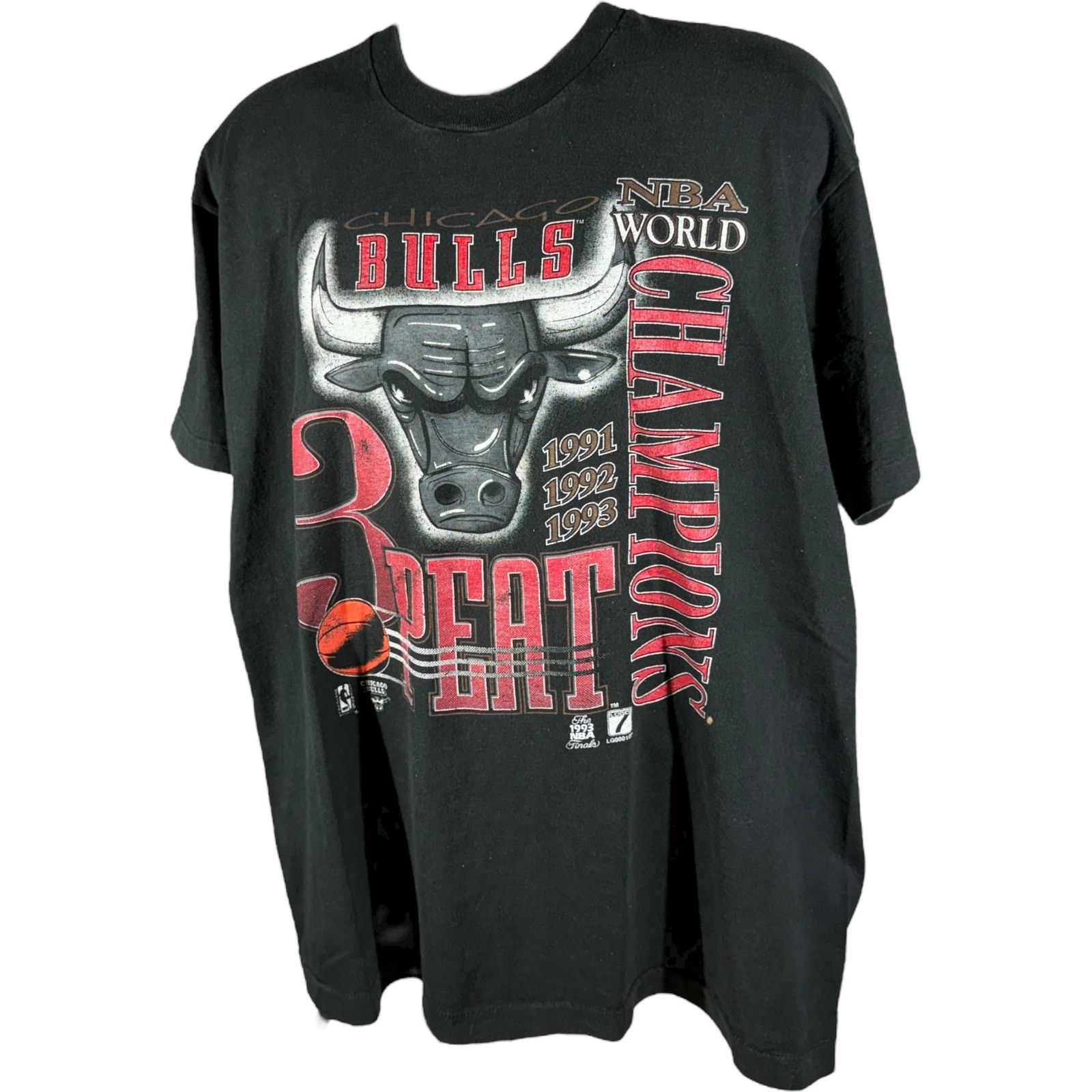 Fruit Of The Loom Vintage Chicago Bulls 3 Peat Champions Tee 1993 Size US XL / EU 56 / 4 - 3 Thumbnail