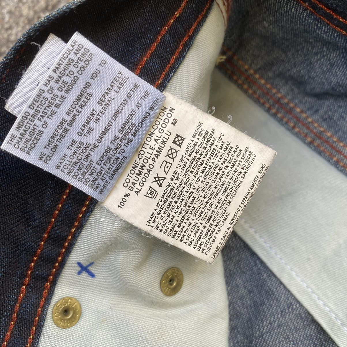 Diesel Vintage Diesel Straight Cutting Jeans Made in Italy Size US 29 - 9 Thumbnail