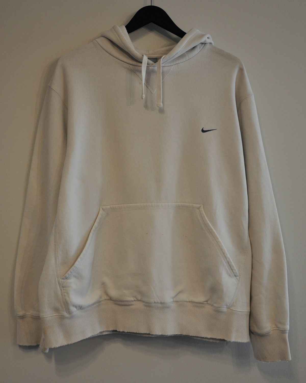 Nike × Vintage Vintage Cream Large Nike Hoodie Size US L / EU 52-54 / 3 - 1 Thumbnail