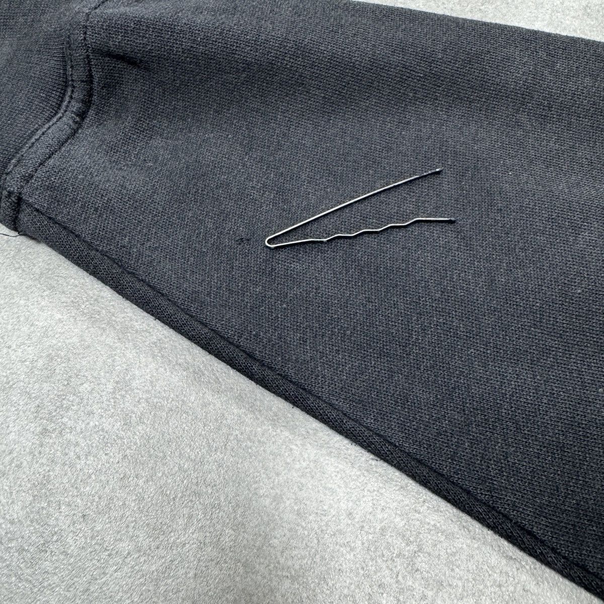 Quiksilver × Vintage Vintage Quiksilver Velour Logo Sweatshirt Size S Size US S / EU 44-46 / 1 - 20 Thumbnail
