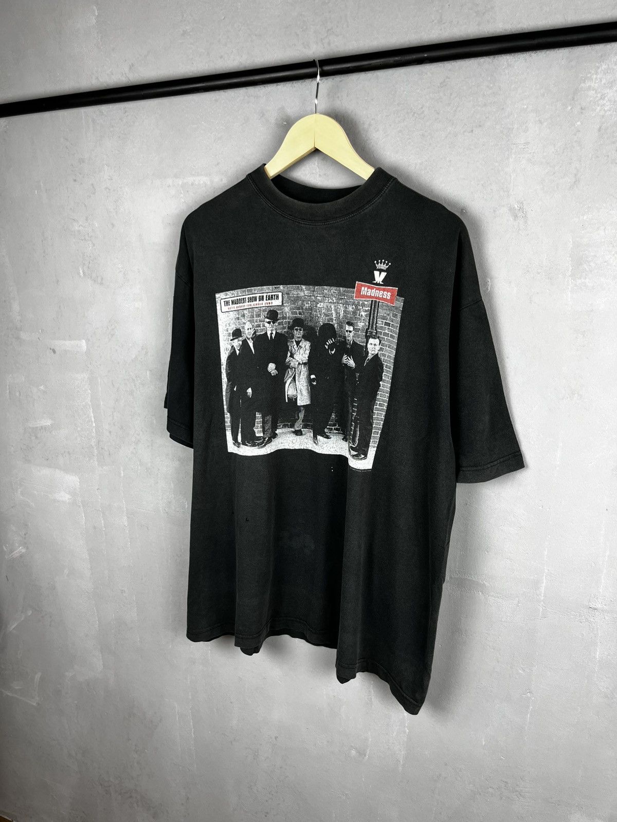 Band Tees Vintage 1999s Madness the Maddest Show on Earth Size US XL / EU 56 / 4 - 4 Thumbnail