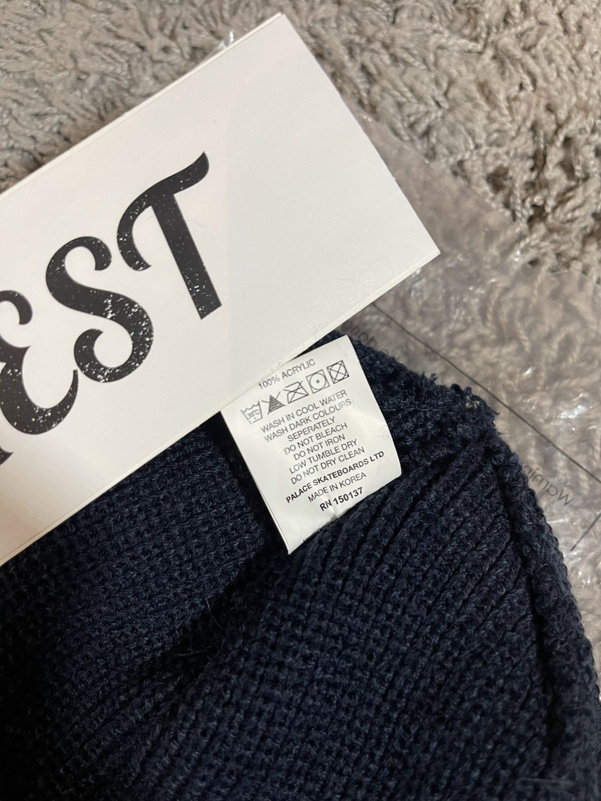 Palace 2017FW Palace Flag Label Tri Ferg Patch Small Beanie Black Size ONE SIZE - 6 Thumbnail